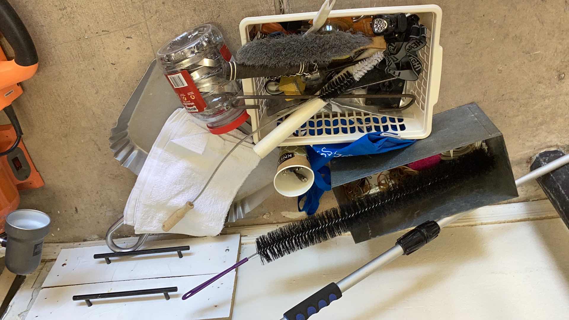 Photo 1 of ASSORTED GARAGE ITEMS