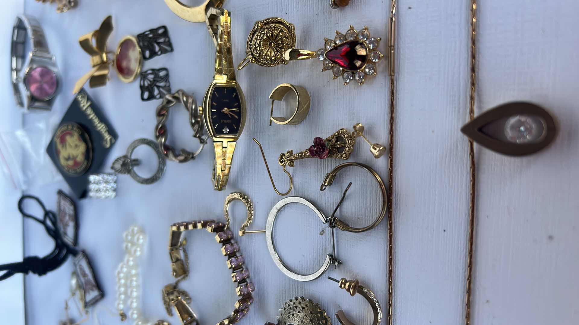 Photo 1 of MISC JEWELRY PIECES