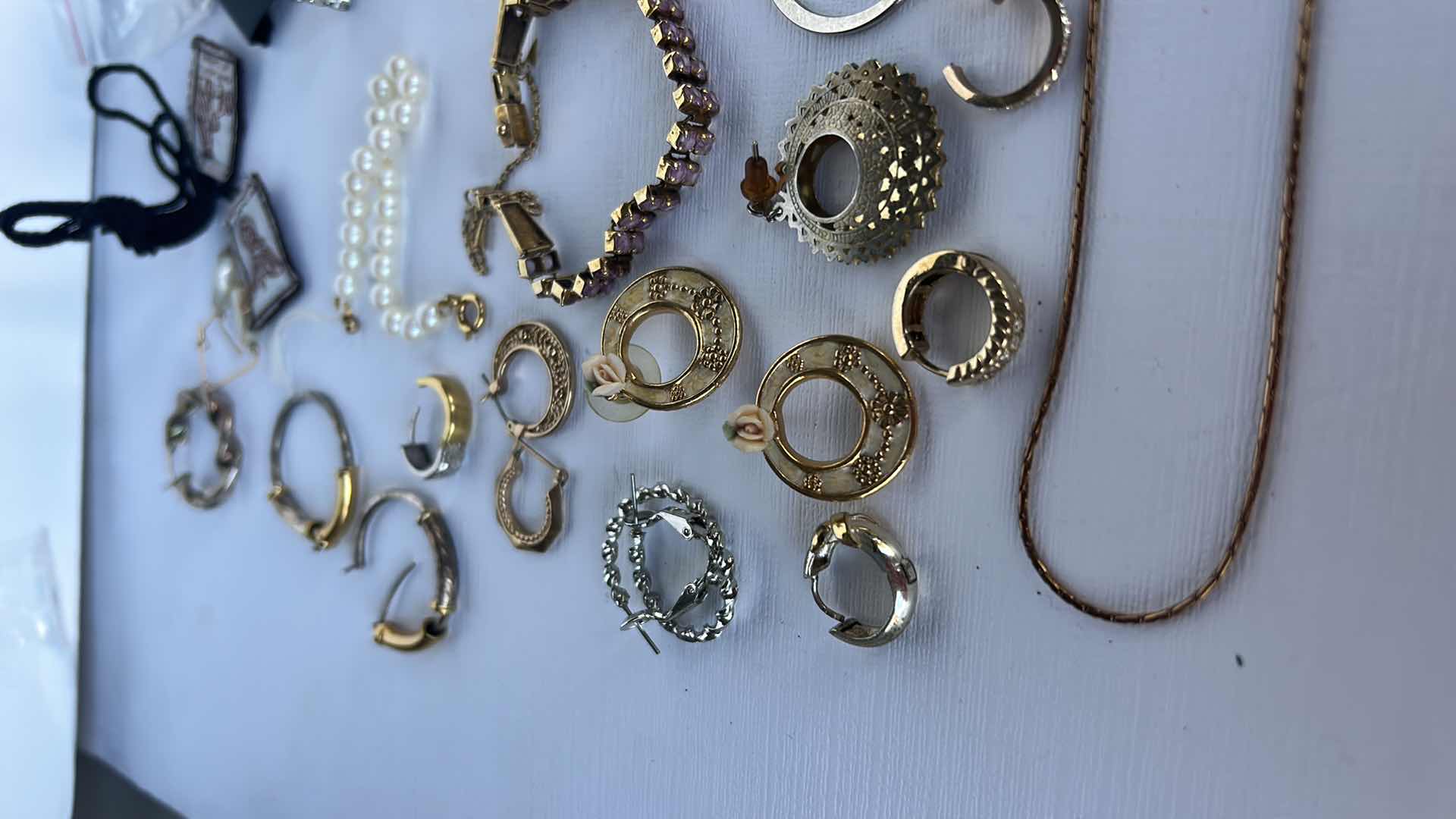 Photo 1 of MISC JEWELRY PIECES