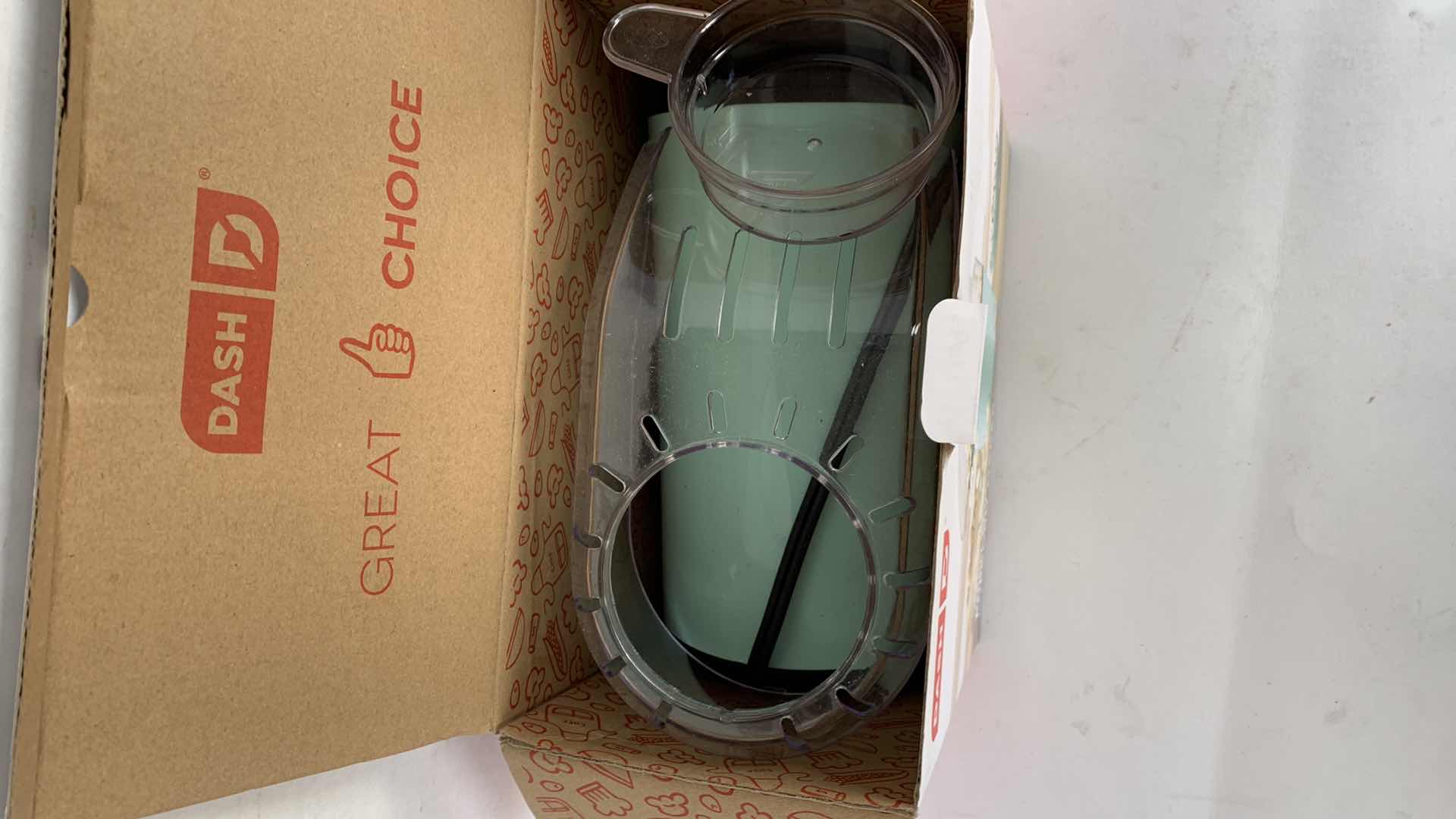 Photo 1 of DASH POPCORN MAKER