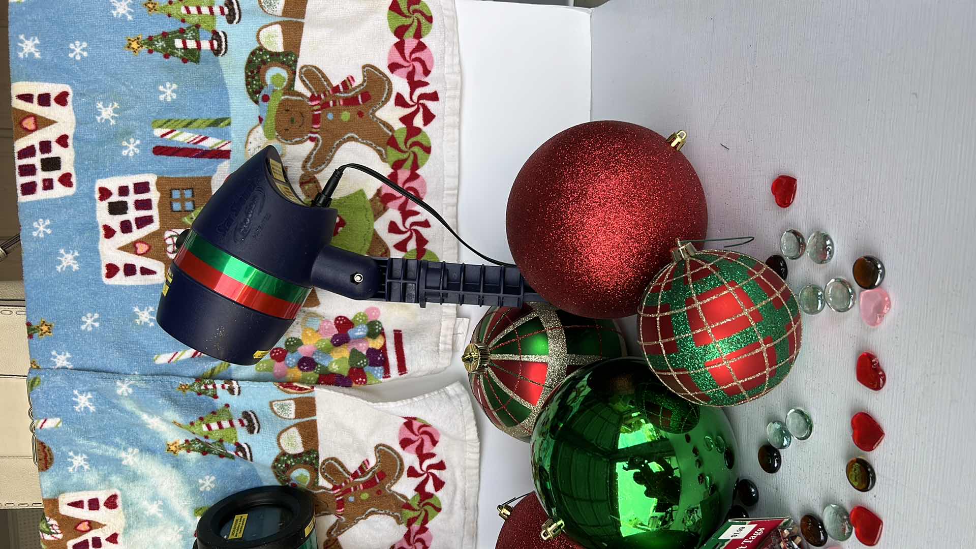 Photo 1 of CHRISTMAS DECOR