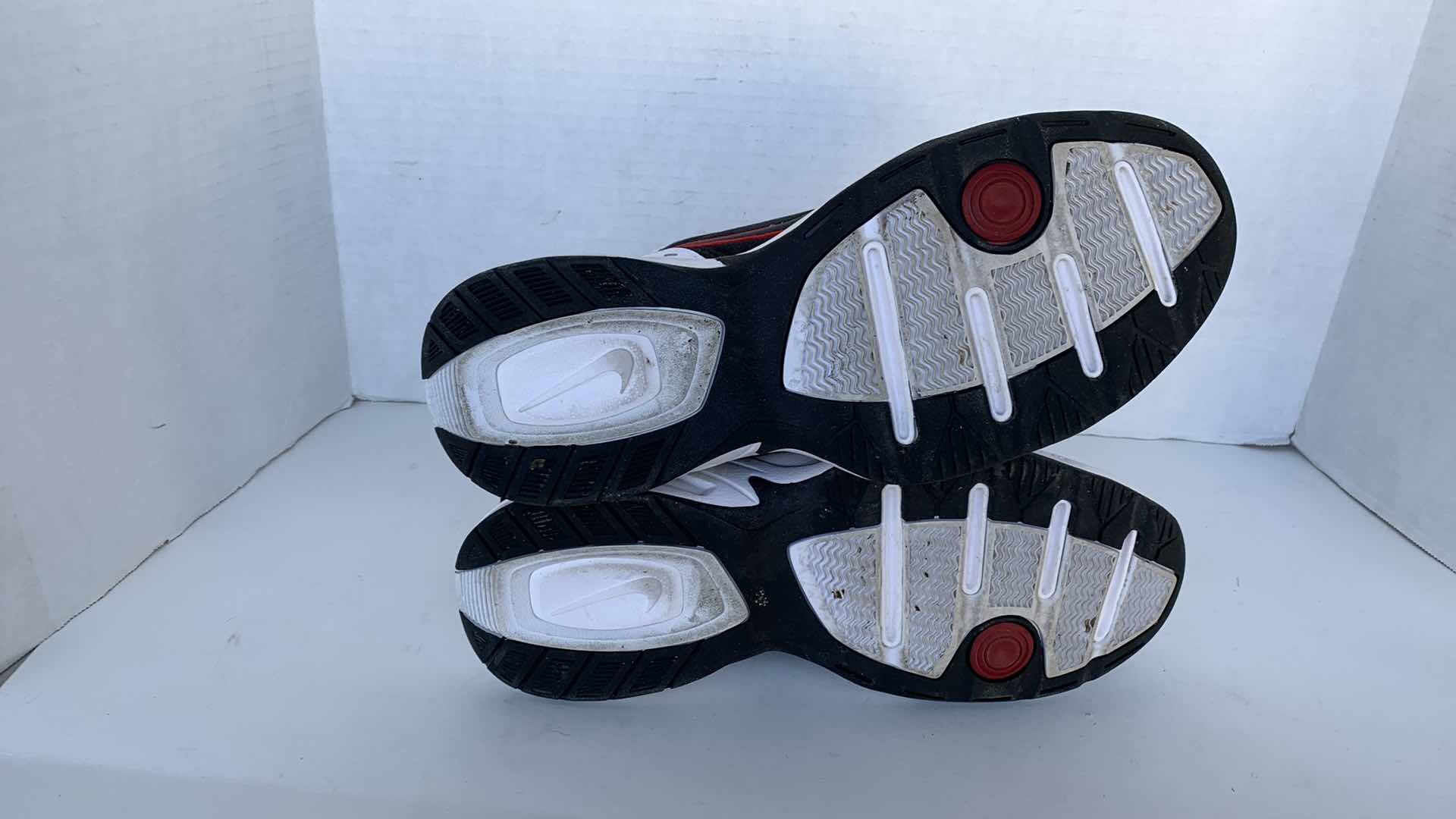 Photo 1 of NIKE MENS AIR MONARCH IV SIZE 11