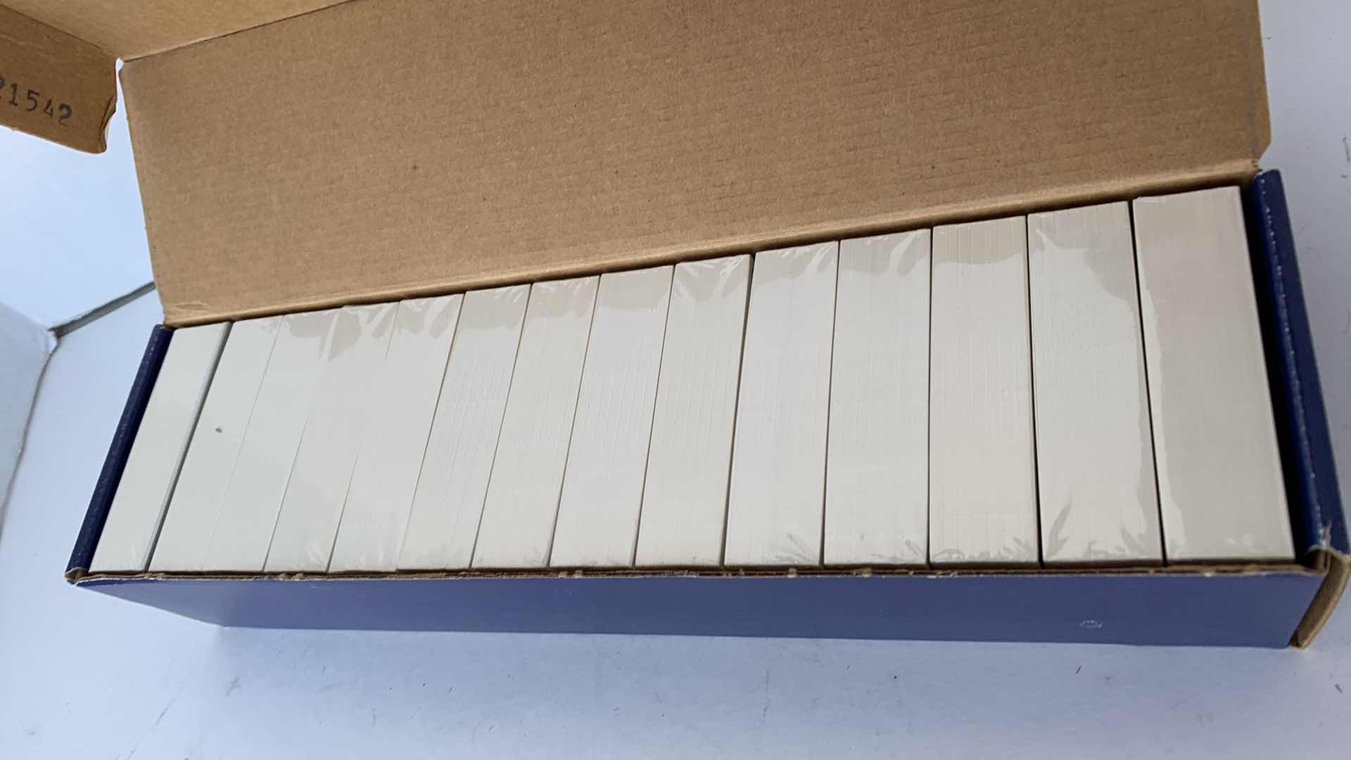 Photo 1 of 1992 DONRUSS BASEBALL CARD SET SEALED