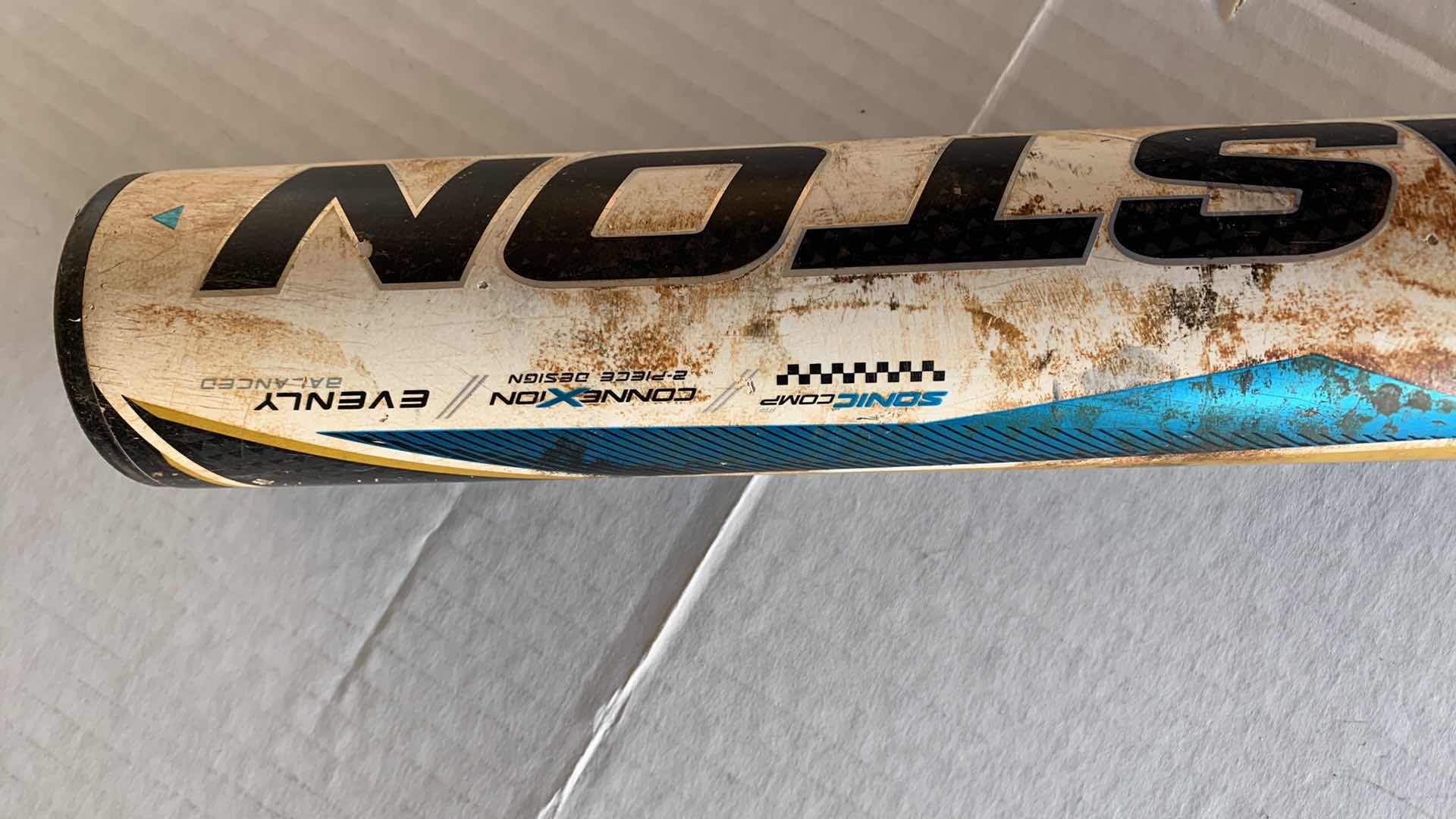 Photo 1 of $400 EASTON GHOST -10 DOUBLE BARREL FASTPITCH SOFTBALL BAT 32”