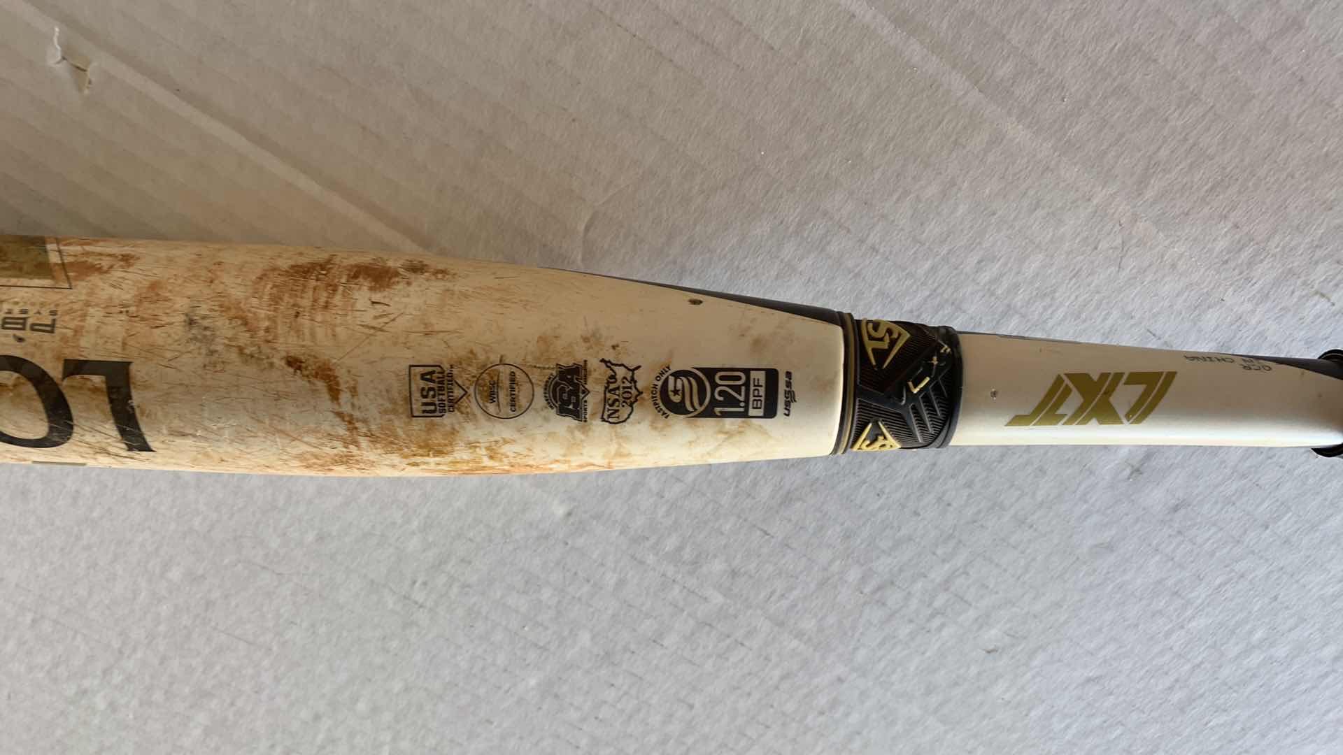 Photo 1 of $149 LOUISVILLE SLUGGER FPLXD11-21 LXT -11 DROP FASTPITCH SOFTBALL BAT