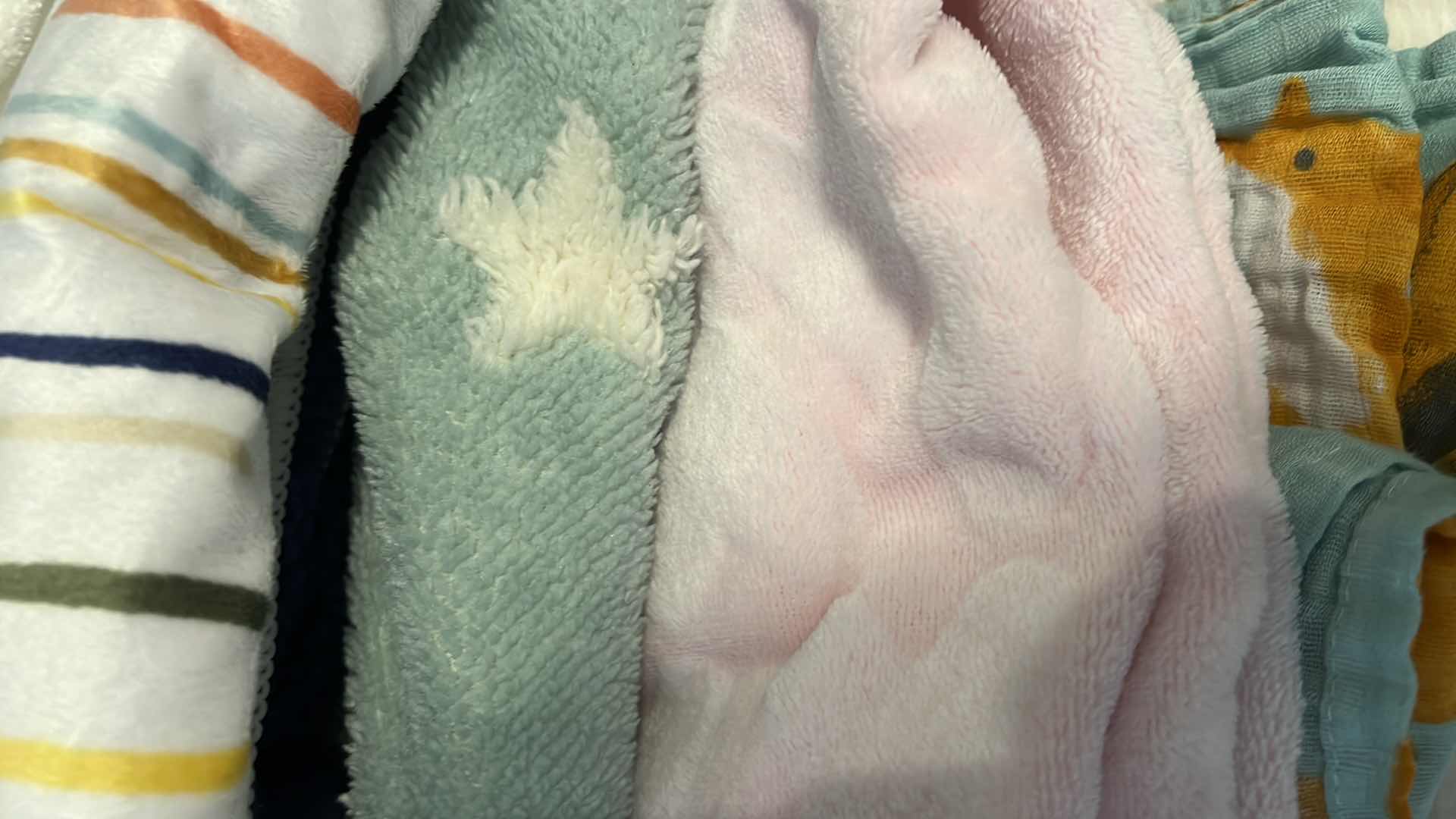 Photo 1 of 7-BABY BLANKETS. LIKE NEW. VARIOUS PRINTS AND SIZES.