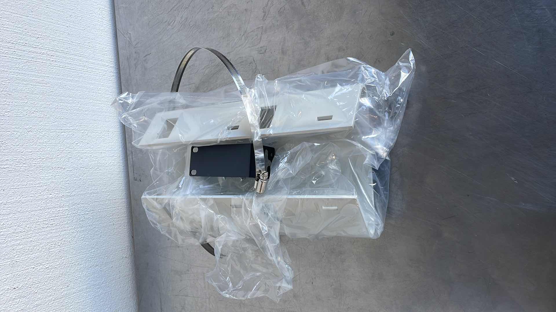 Photo 1 of PELCO POLE MOUNT ADAPTER PA402