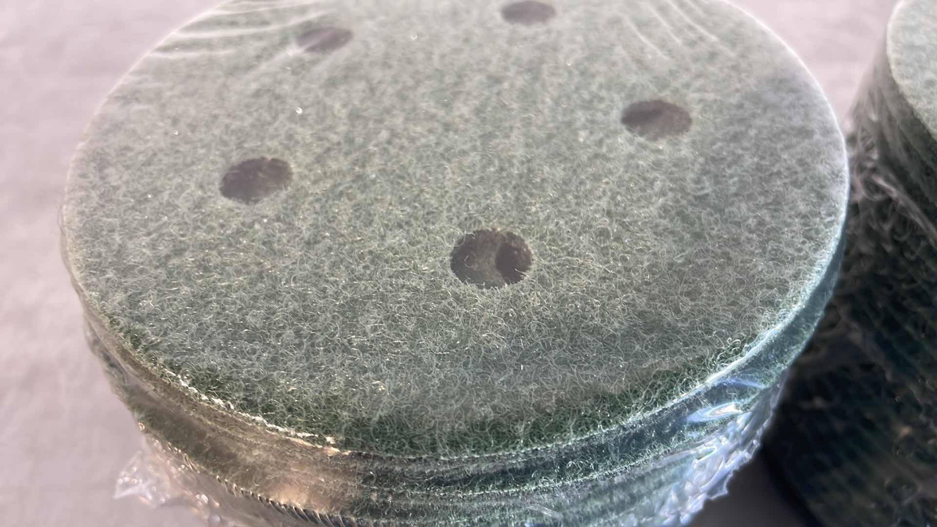 Photo 1 of CLAYTON 5” VELCRO SURFACE PREP VACU DISC (2-20PACKS)