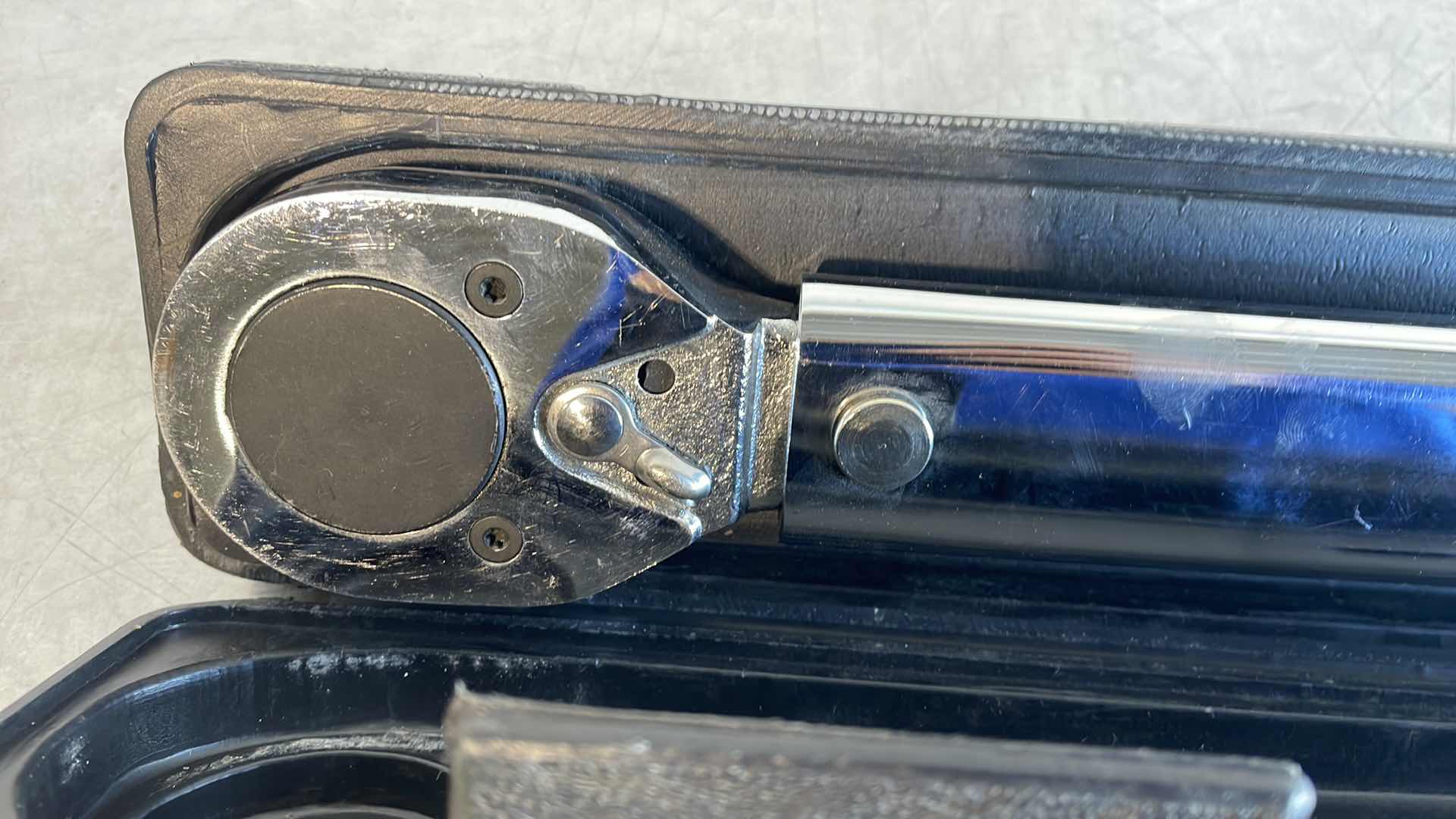 Photo 1 of TITAN 23152 3/4” DRIVE TORQUE WRENCH 42”