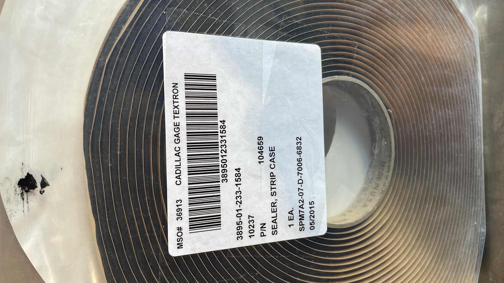 Photo 1 of STRIP SEALER CASE (27)