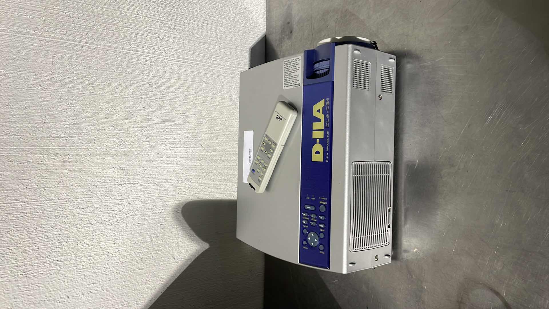 Photo 1 of JVC DLA-DS1U PROJECTOR WITH ROLLING CASE UNKNOWN COMBINATION TO ROLLER CASE