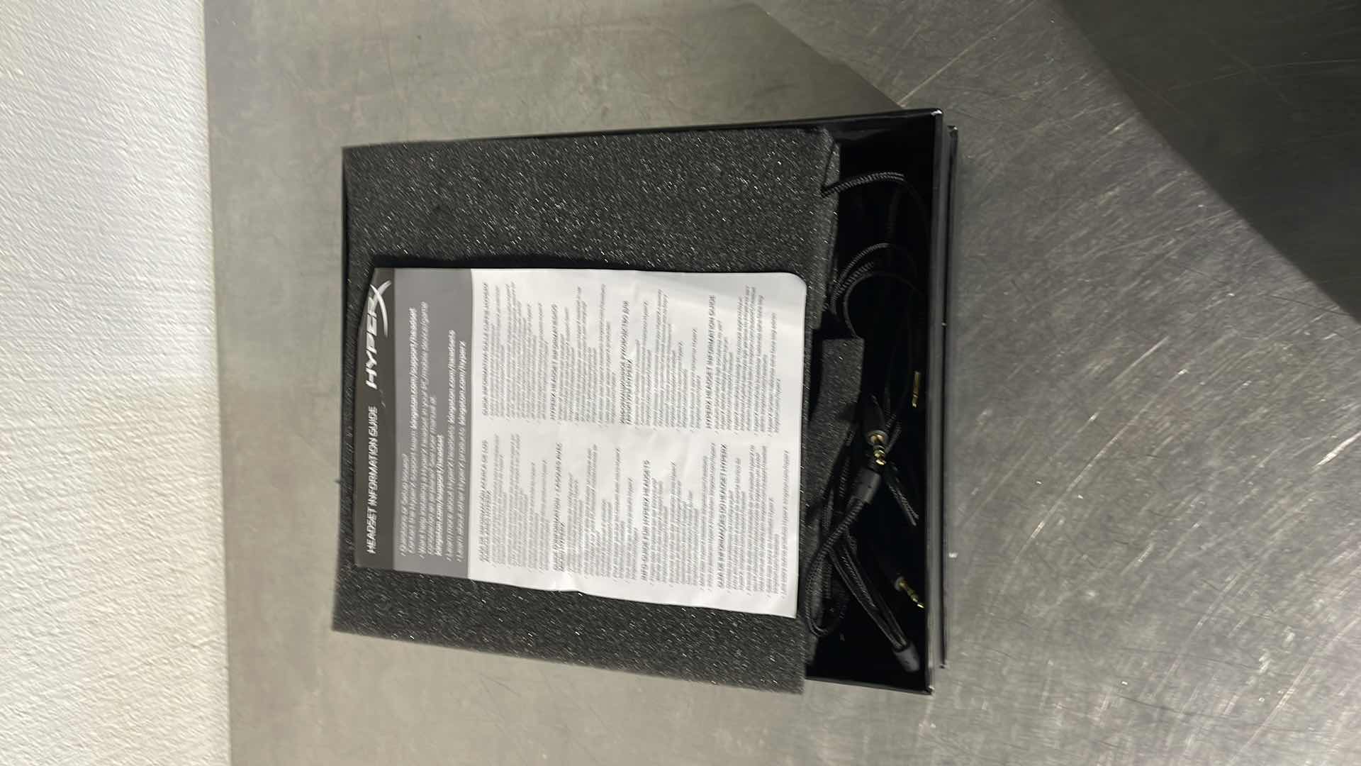 Photo 1 of KINGSTON HYPER X GAMING HEADSET UNKNOWN MISSING PARTS UNABLE TO TEST