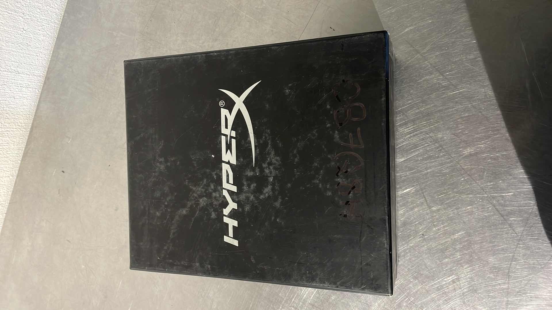 Photo 1 of KINGSTON HYPER X GAMING HEADSET UNKNOWN MISSING PARTS UNABLE TO TEST