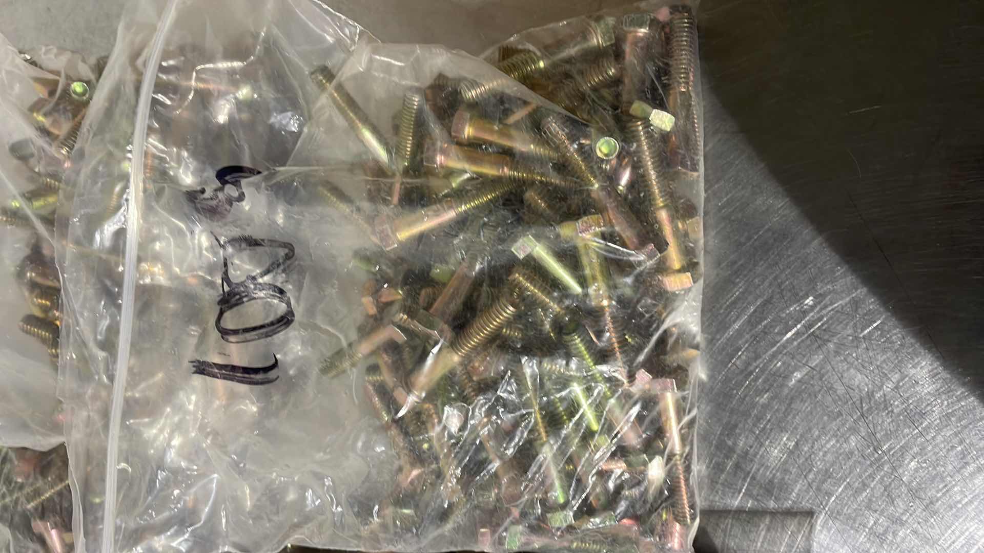 Photo 1 of 5/16-18 X 1-3/4" GRADE 5 HEX BOLTS 400 pcs