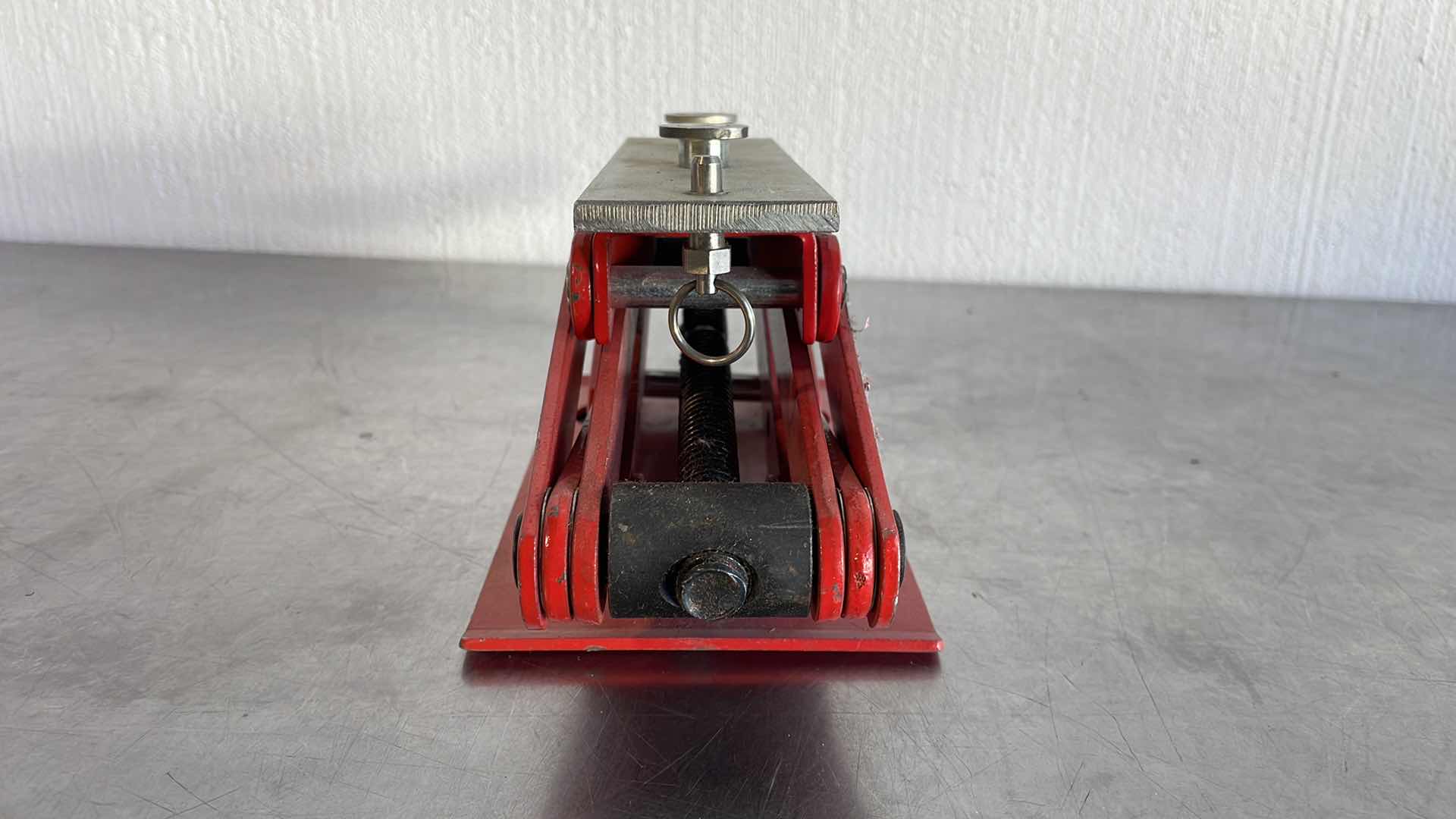 Photo 1 of US JACK MODEL SJ-1.5 CAPACITY 1-1/2 TON