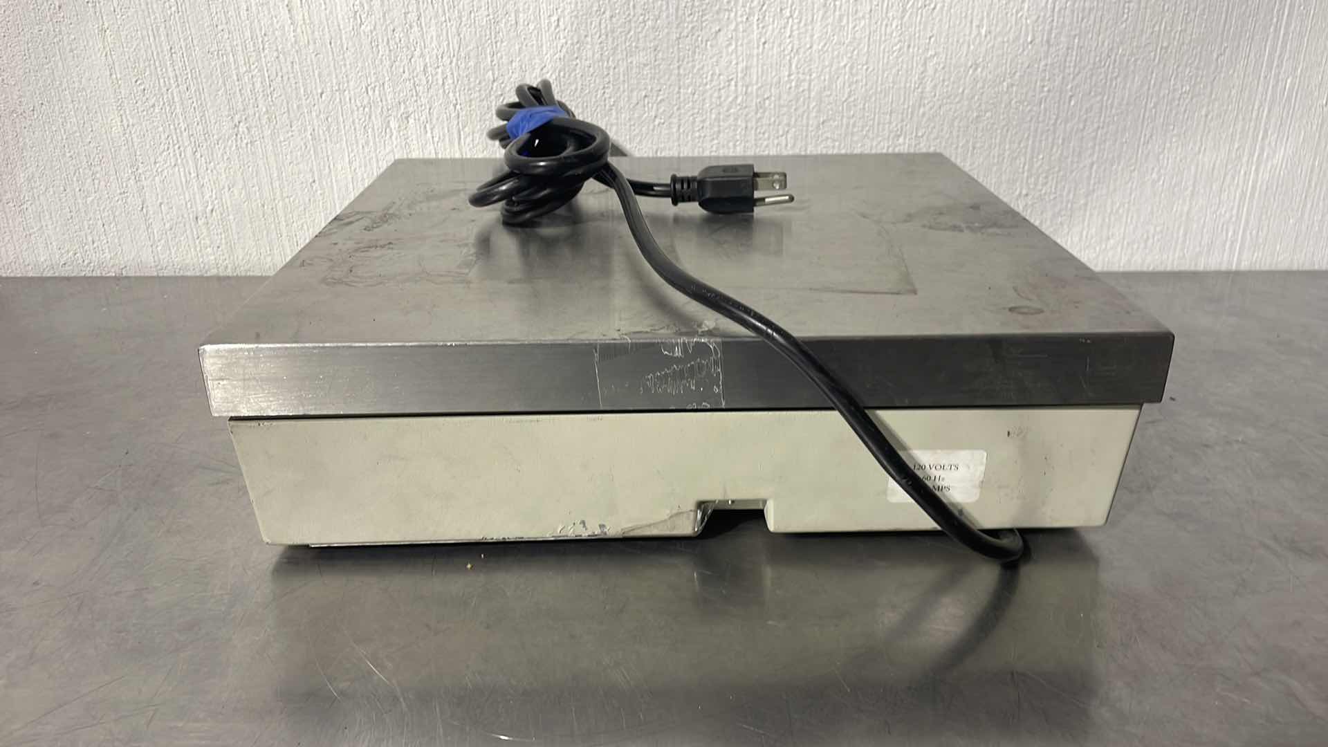 Photo 1 of PENNSYLVANIA MODEL 7300 100LB DISPLAY SCALE