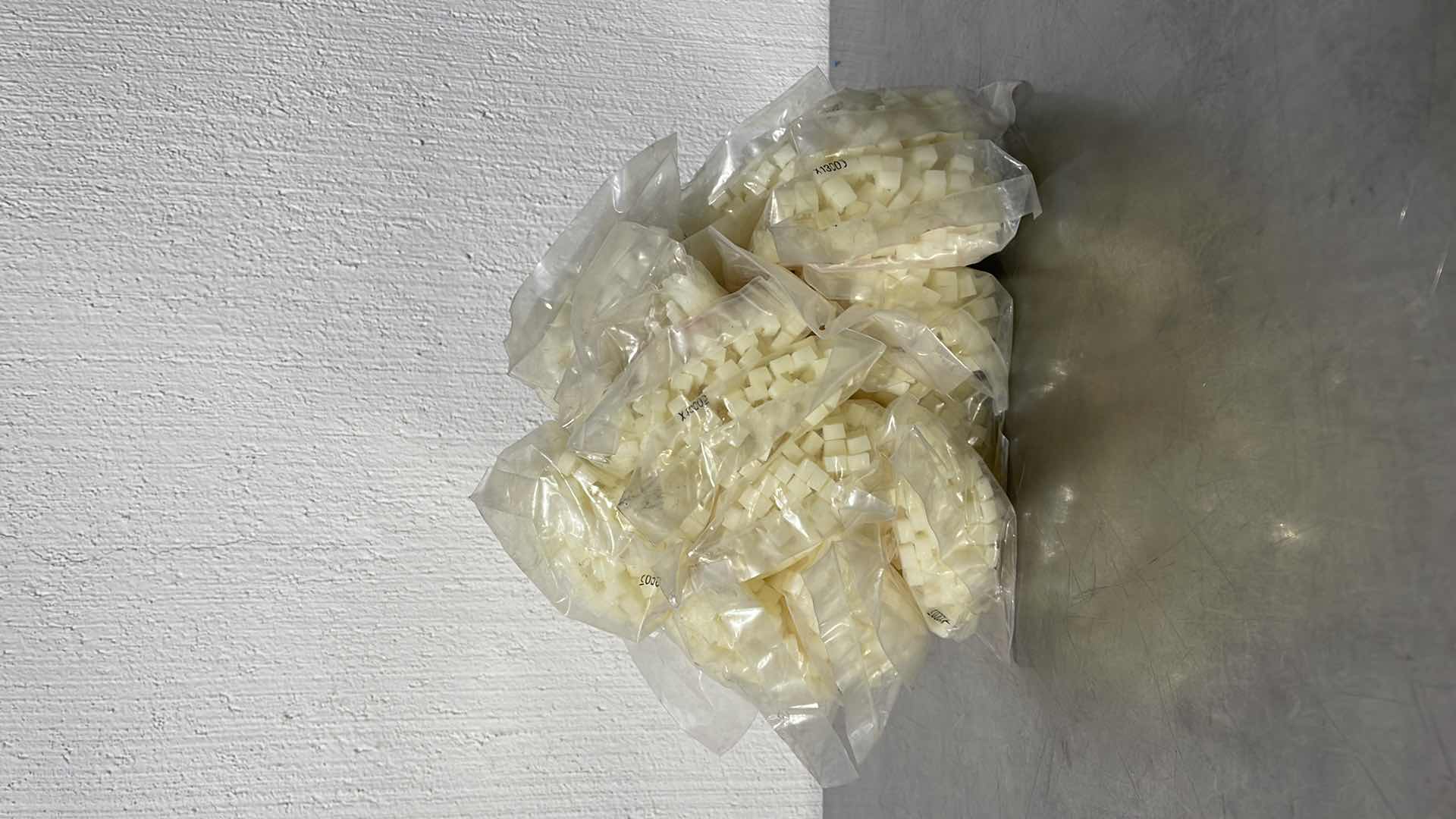 Photo 1 of 8” CABLE TIES (1800)