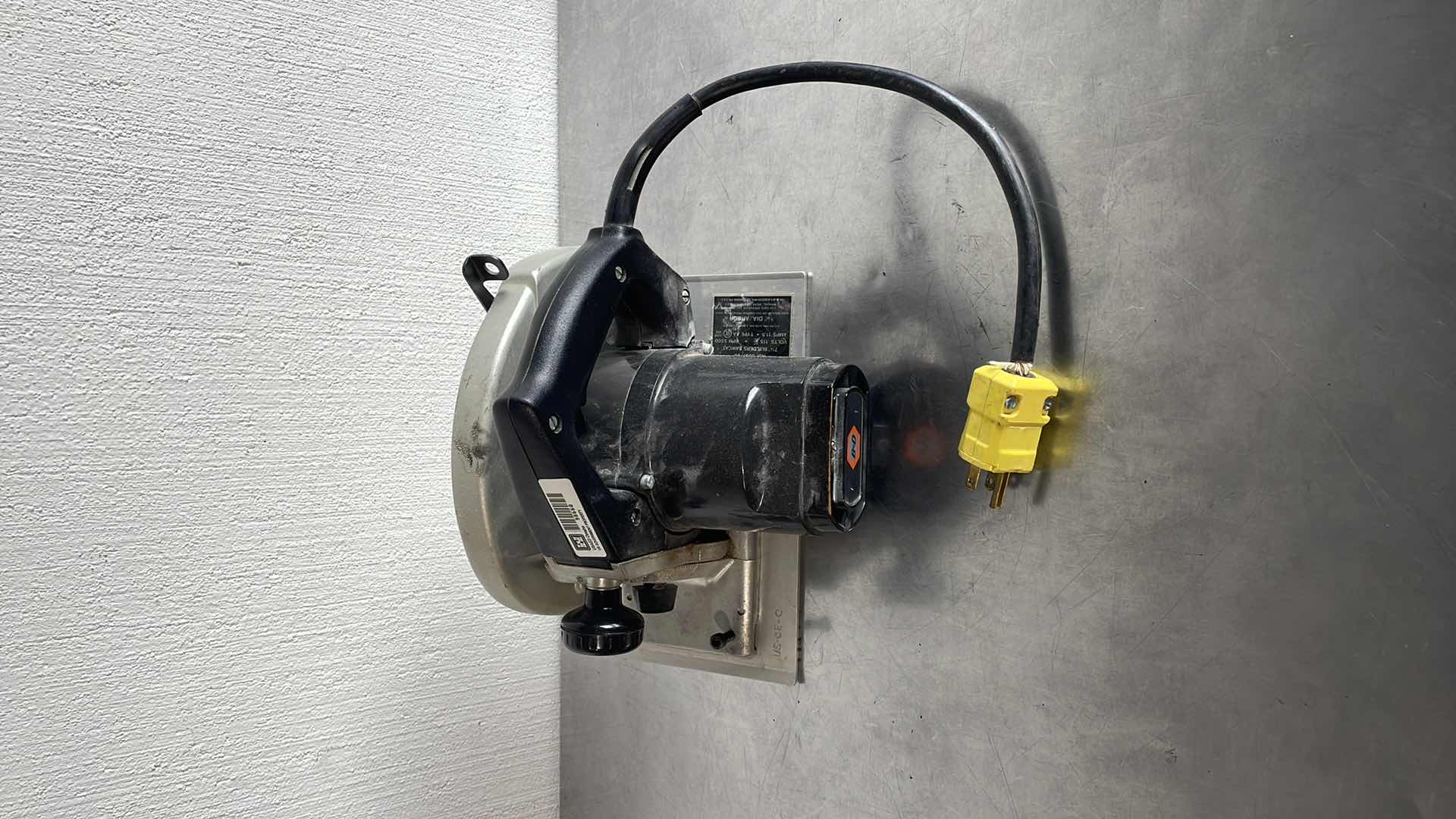 Photo 1 of BLACK AND DECKER 7-1/4” BUILDERS SAWCAT 3037-90