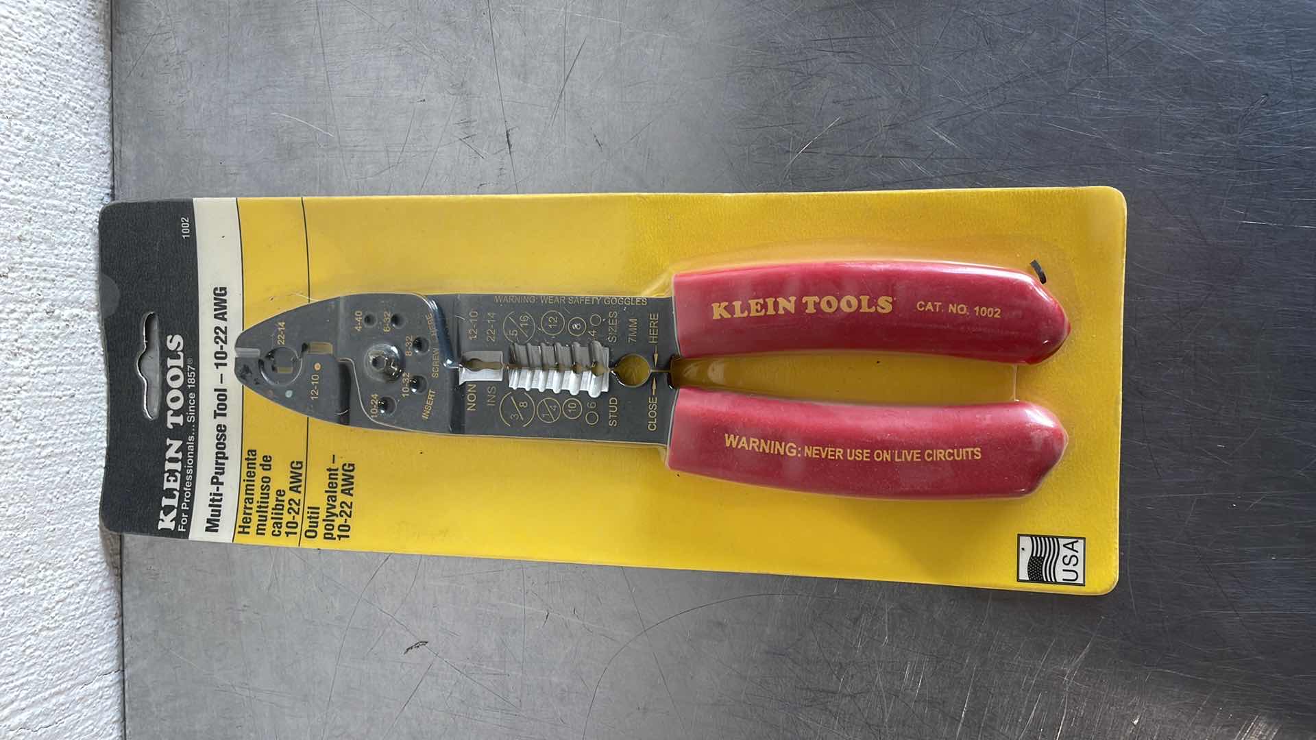 Photo 1 of KLEIN TOOLS MULTI PURPOSE TOOLS AND WIRE STRIPPERS USA
