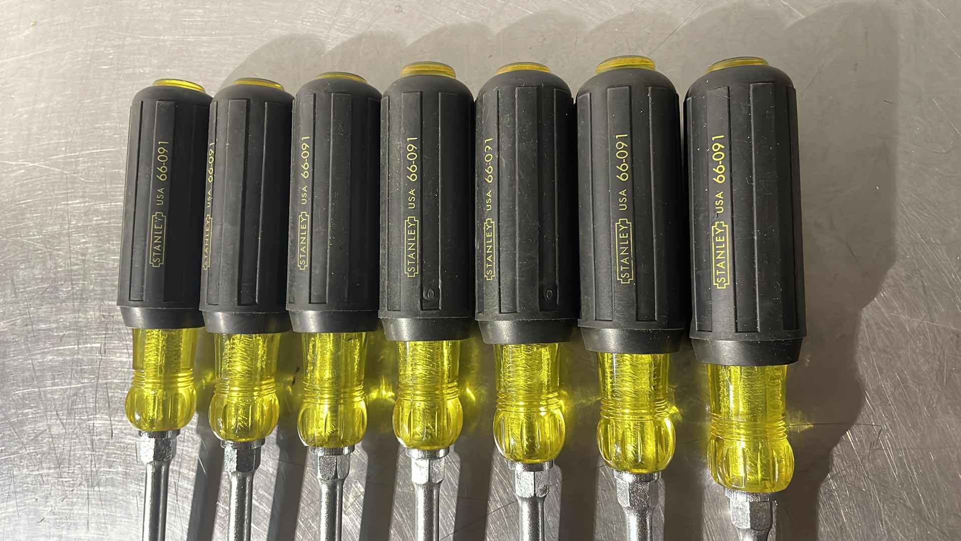 Photo 1 of STANLEY SLOT SCREWDRIVERS USA 66-091 (7)