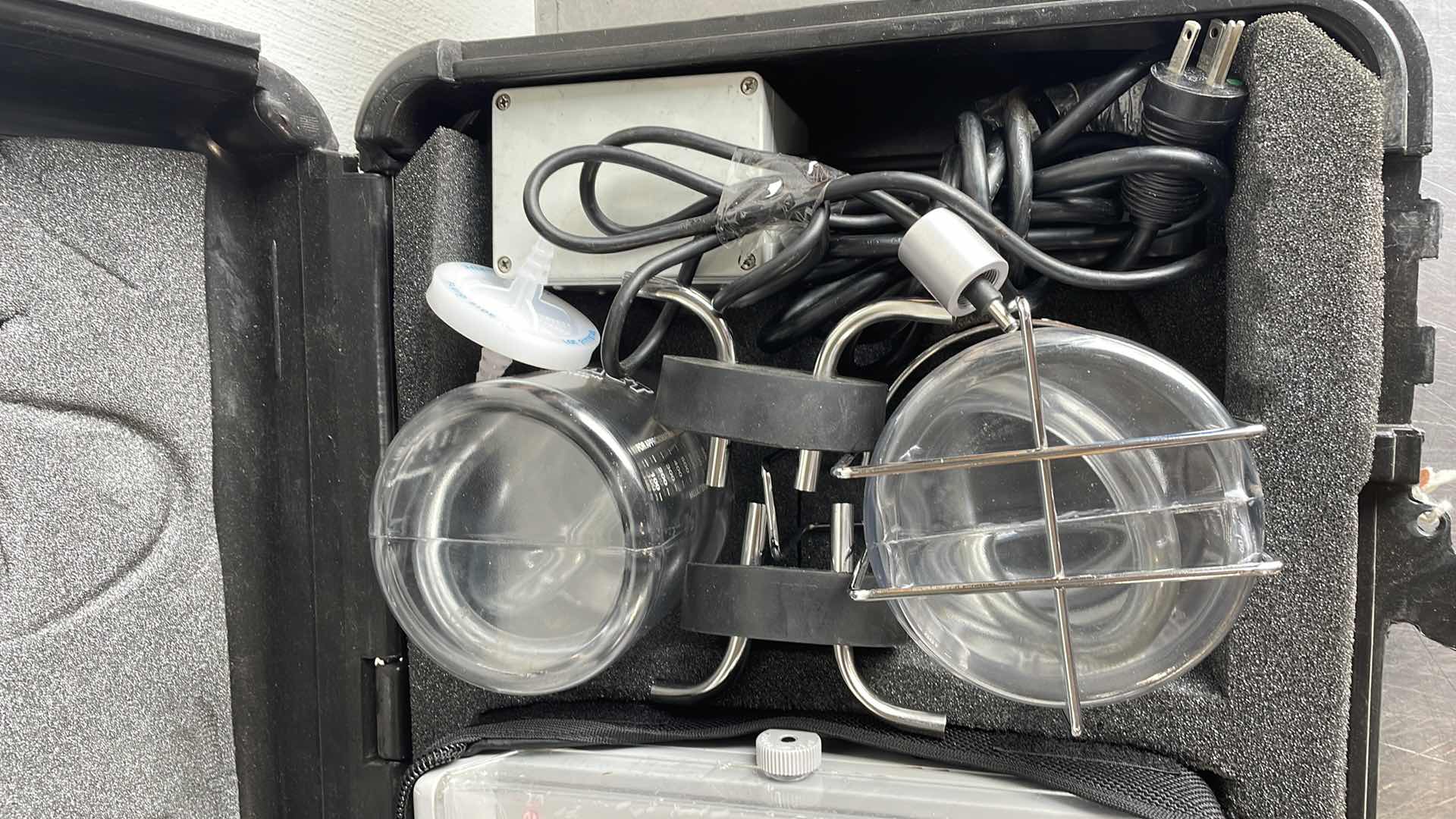 Photo 1 of IMPACT INSTRUMENTATION, INC.

SUCTION APPARATUS, SURGICAL, AND GASTROINTESTINAL ABDOMINAL DRAINAGE, PORTABLE, BATTERY OPERATED, AC/DC RECHARGEABLE MODEL 326M