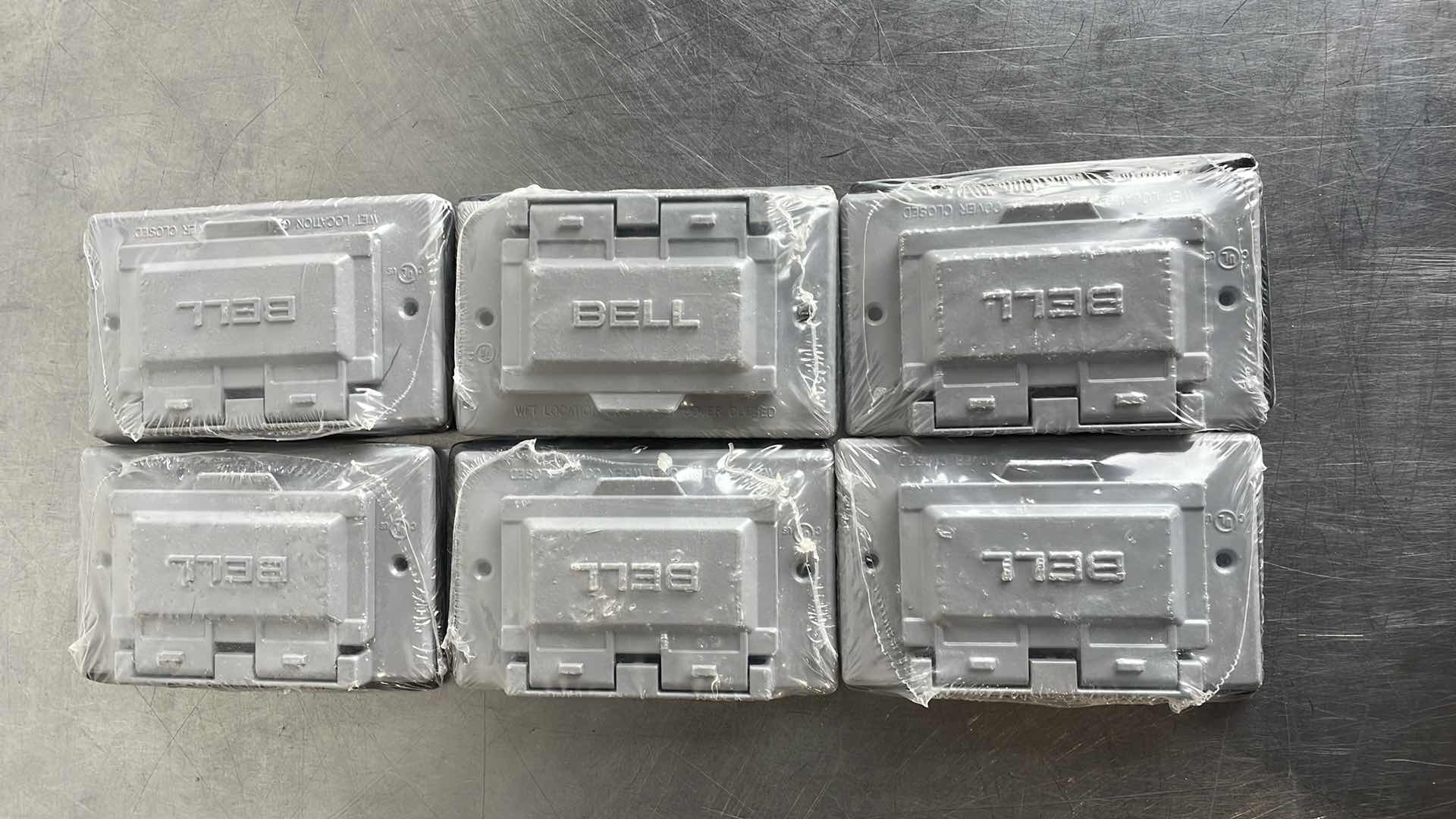 Photo 1 of BELL SINGLE GANG RECTANGULAR ALUMINUM GRAY GFCI OUTDOOR BOX COVER MODEL 5101-0 (6)