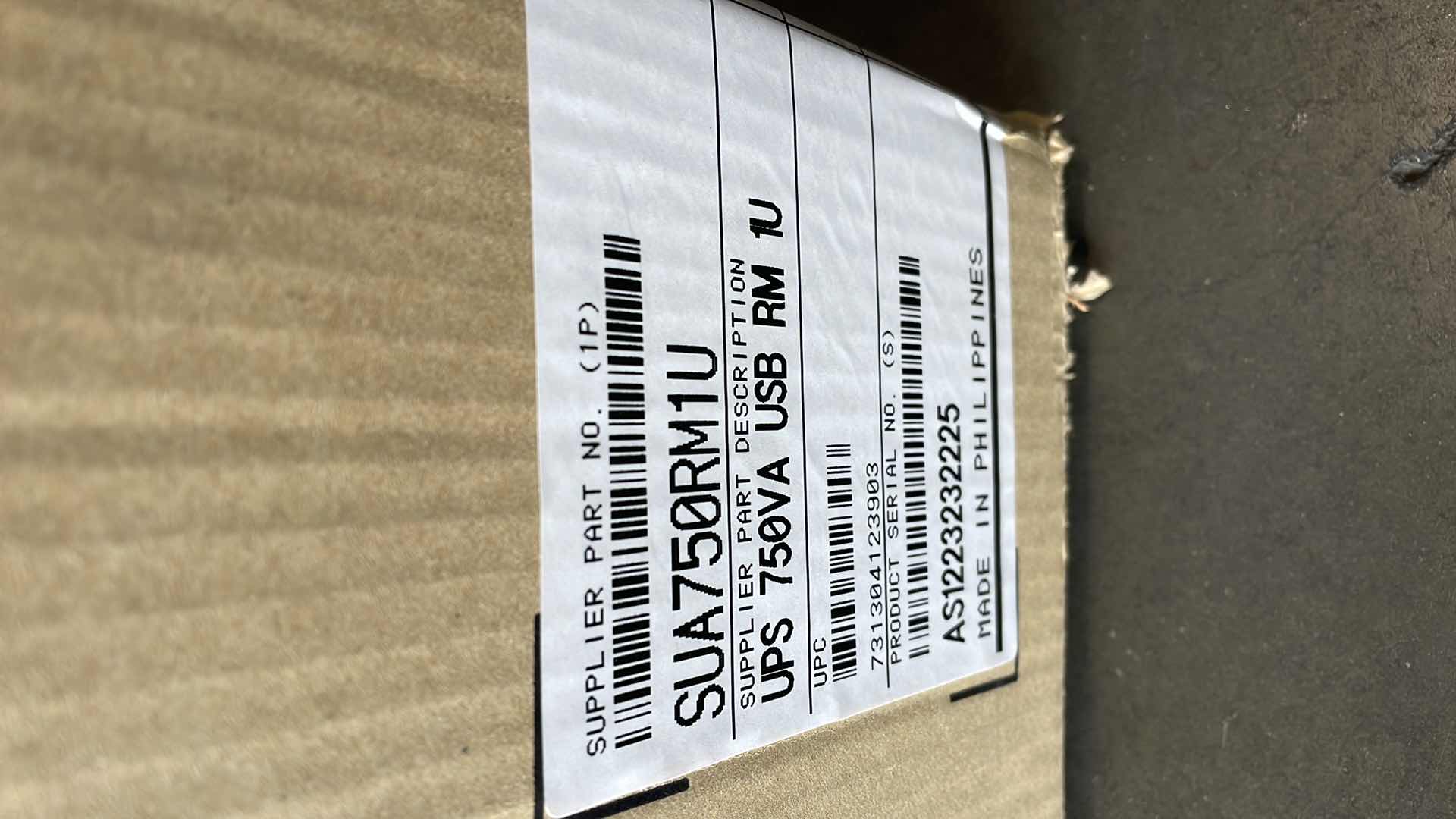 Photo 8 of APC SMART UPS 750 UNINTERRUPTED POWER SUPPLY