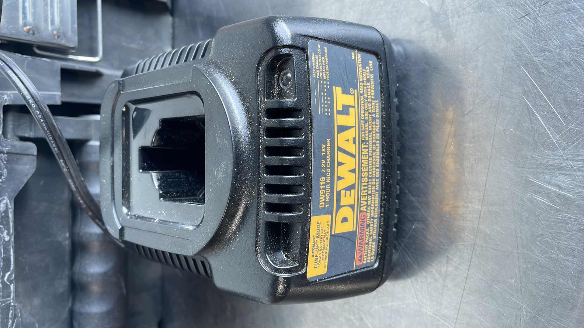 Photo 1 of DEWALT 6-1/2” 18V CORDLESS CIRCULAR SAW DC390 WITH DEWALT CHARGER DW9116 NO BATTERIES IN CASE