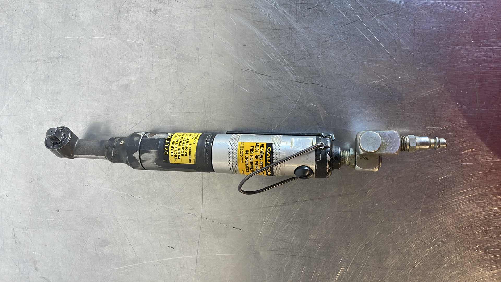 Photo 2 of CLECO DRESSER RIGHT ANGLE DRILL