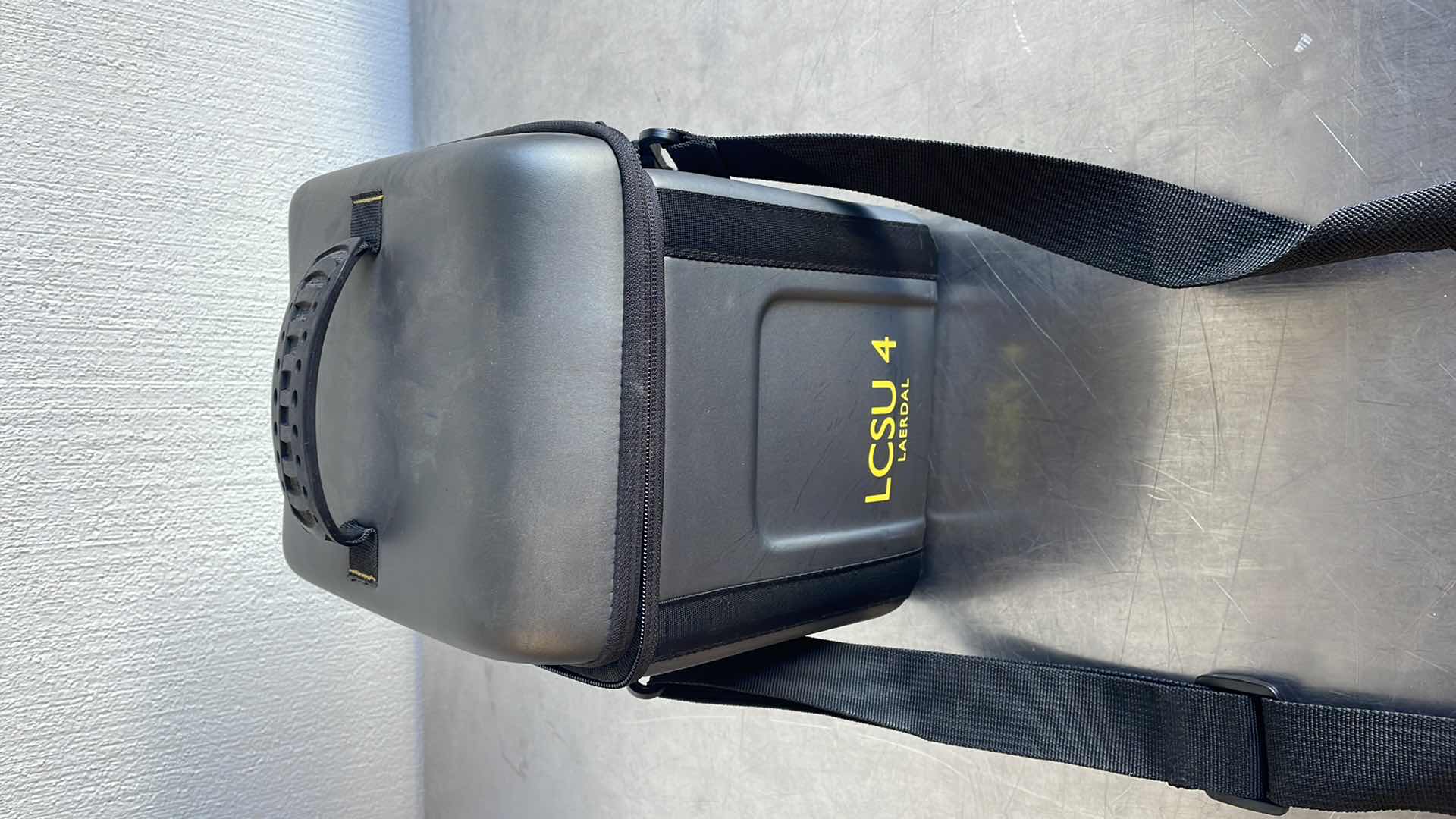 Photo 5 of LAERDAL COMPACT SUCTION UNIT 4, LCSU 4