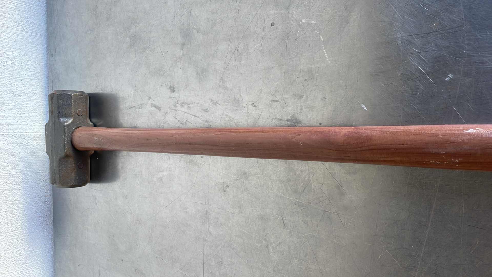 Photo 3 of 8LBS SLEDGE HAMMER COUNCILTOOL