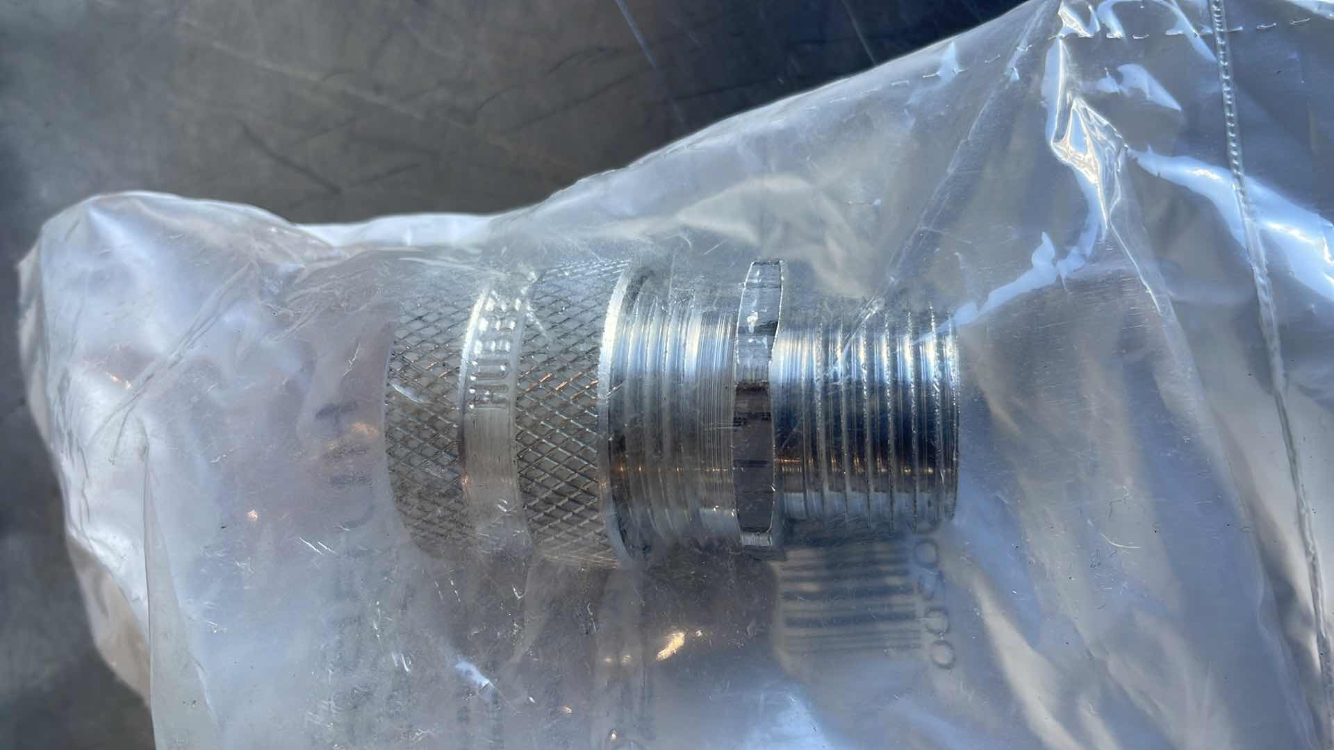 Photo 1 of HUBBELL WIRING DEVICE-KELLEMS CONNECTOR,ALUMINUM SHC1020 (39)