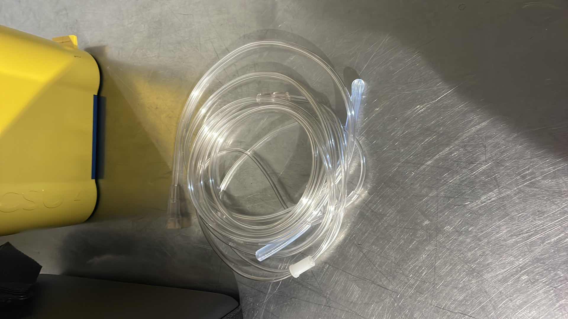 Photo 1 of LCSU 4 COMPACT SUCTION UNIT WITH CASE