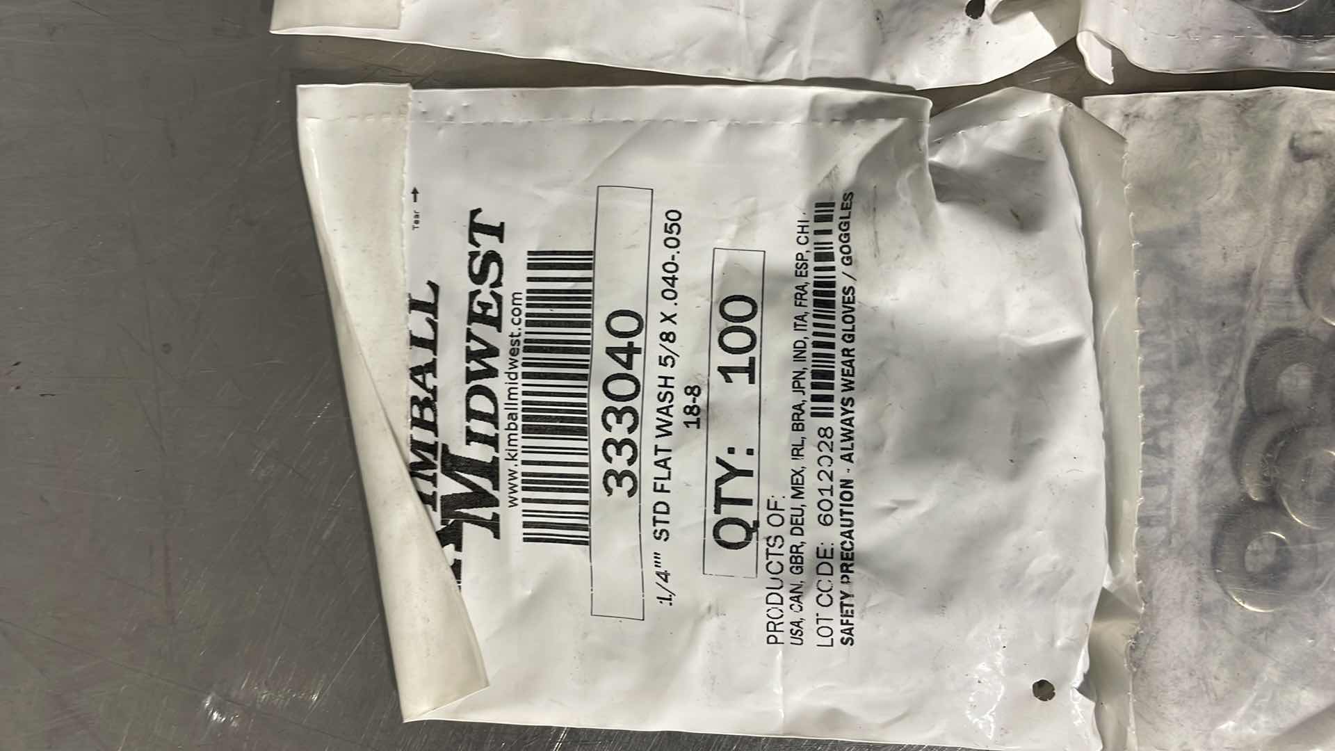 Photo 1 of 1/4" STAINLESS FLAT WASHER,5/8" OUTSIDE DIAMETER,18-8 (304) STAINLESS STEEL 4-100CT