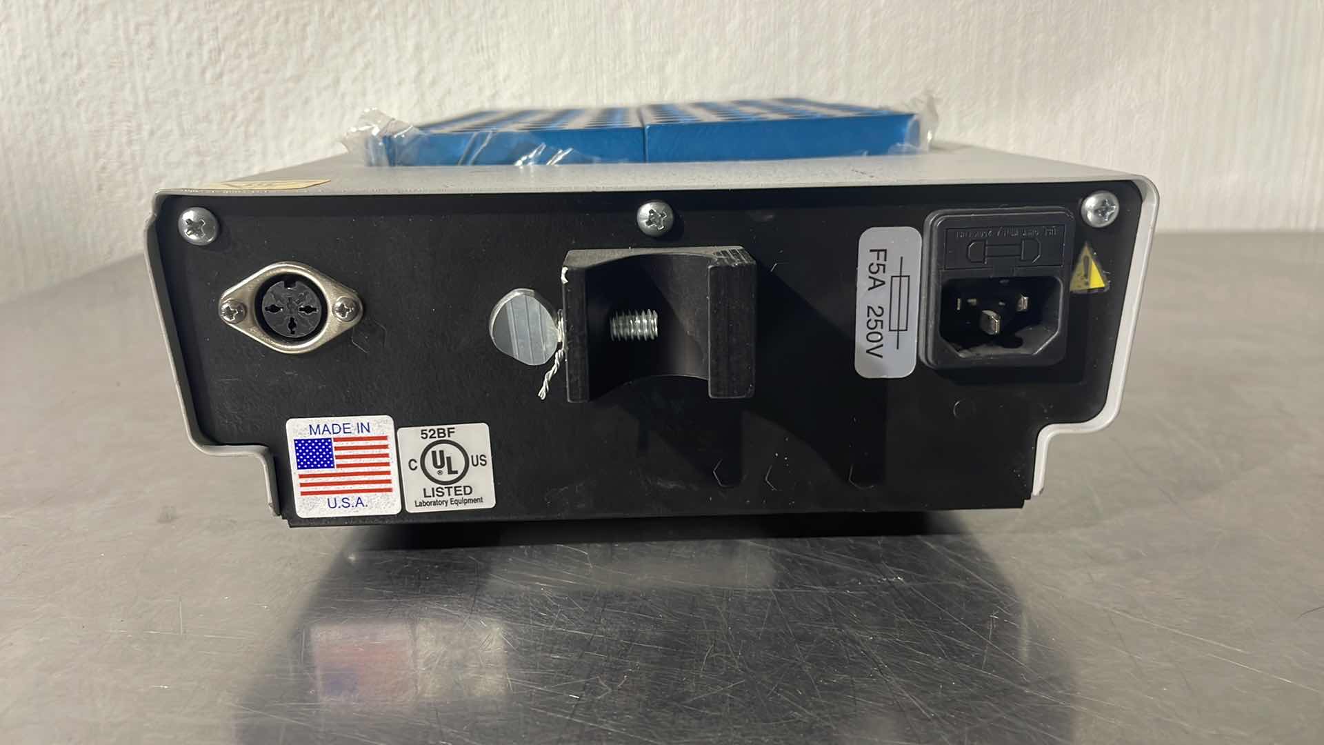 Photo 1 of VWR DRY DIGITAL 4-BLOCK HEATER NO POWER CORD UNABLE TO TEST