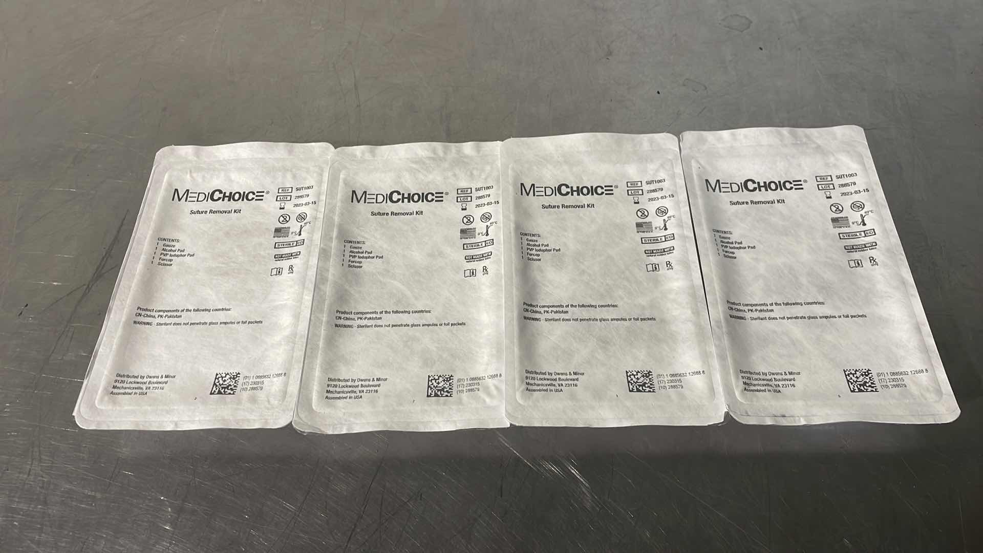 Photo 1 of SUTURE REMOVAL KIT (4)