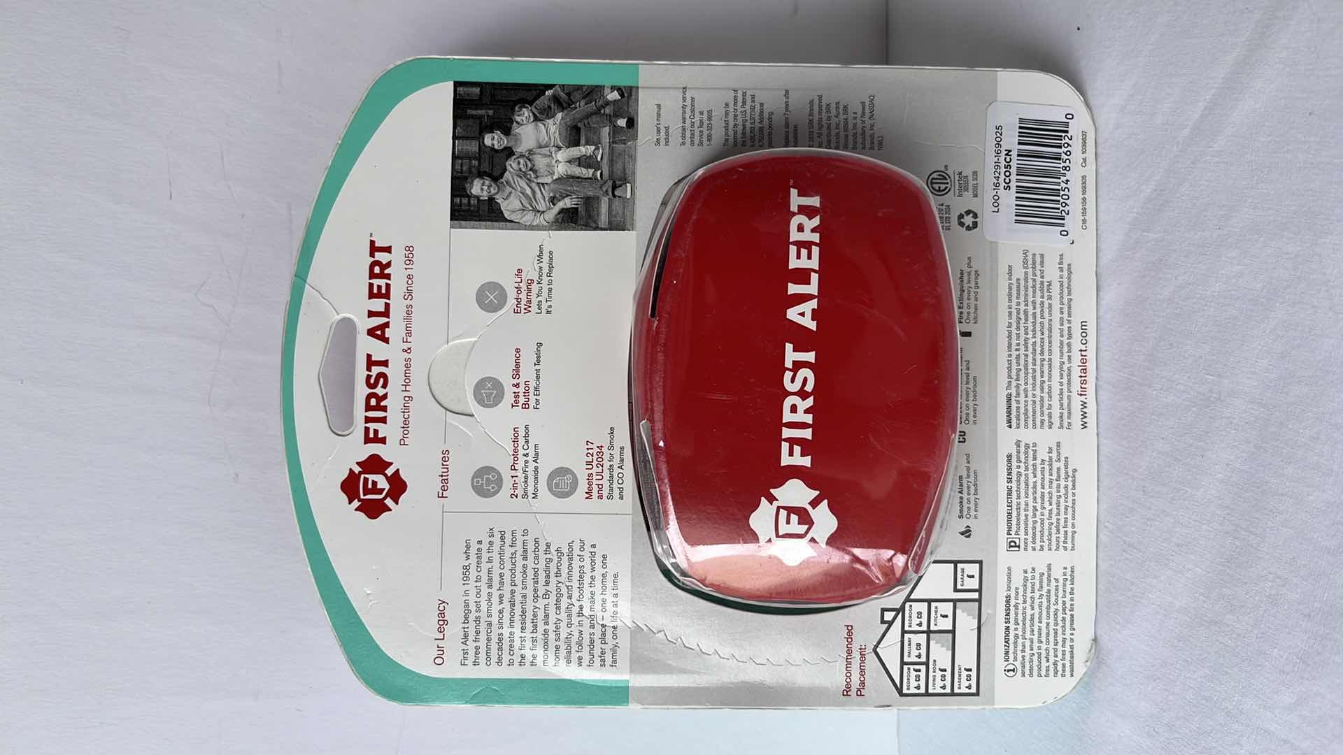 Photo 1 of 2- FIRST ALERT SMOKE & CARBON MONOXIDE ALARM (BATTERY OPERATED)