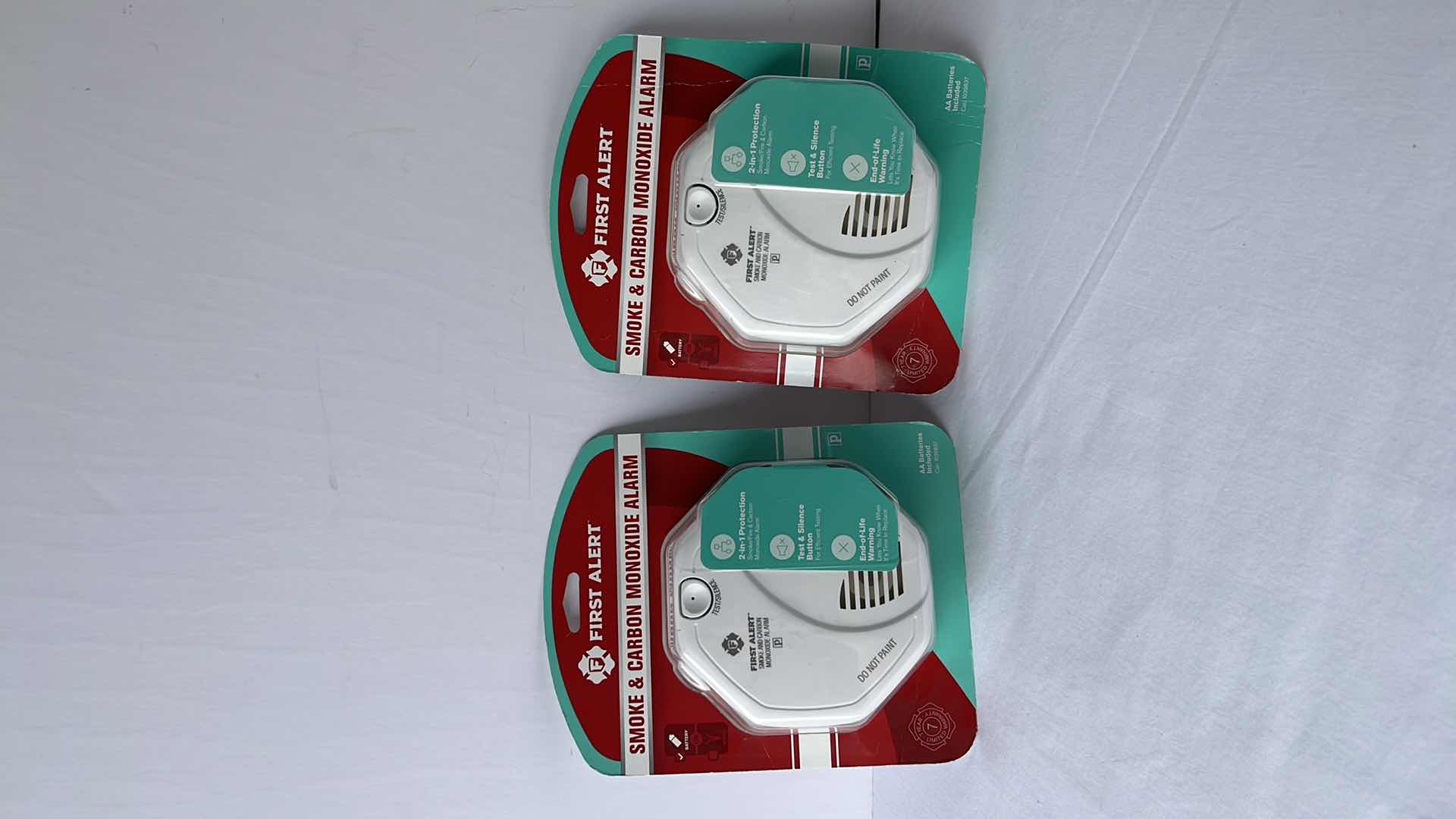 Photo 1 of 2- FIRST ALERT SMOKE & CARBON MONOXIDE ALARM (BATTERY OPERATED)