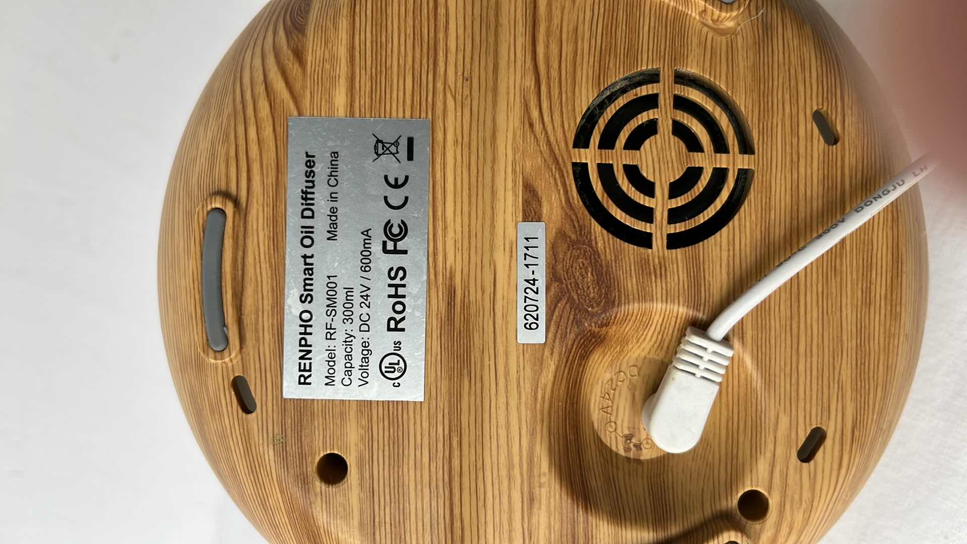 Photo 1 of RENPHO SMART OIL DIFFUSER (MODEL RF-SM001)