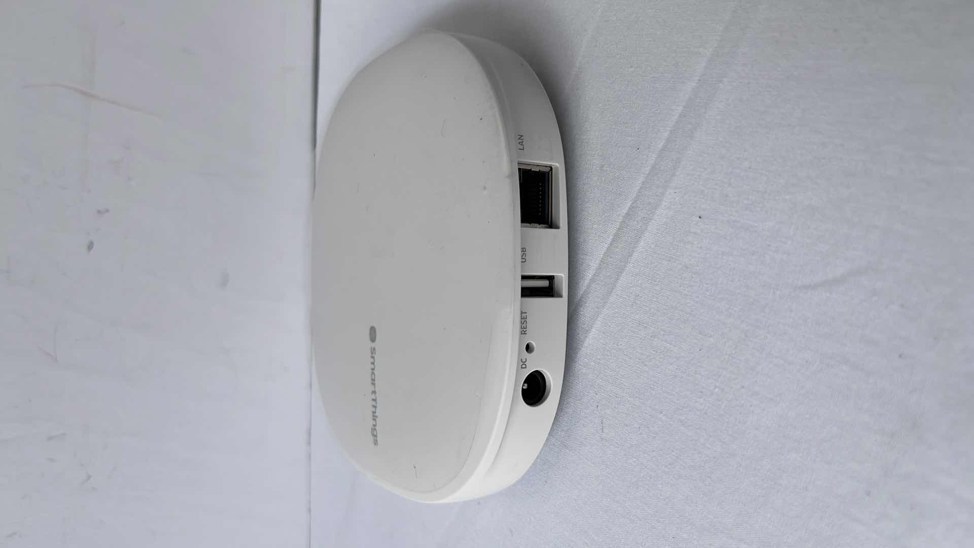 Photo 1 of SAMSUNG SMART THINGS V3 HUB 3RD GENERATION, WHITE (IM6001-VP301)