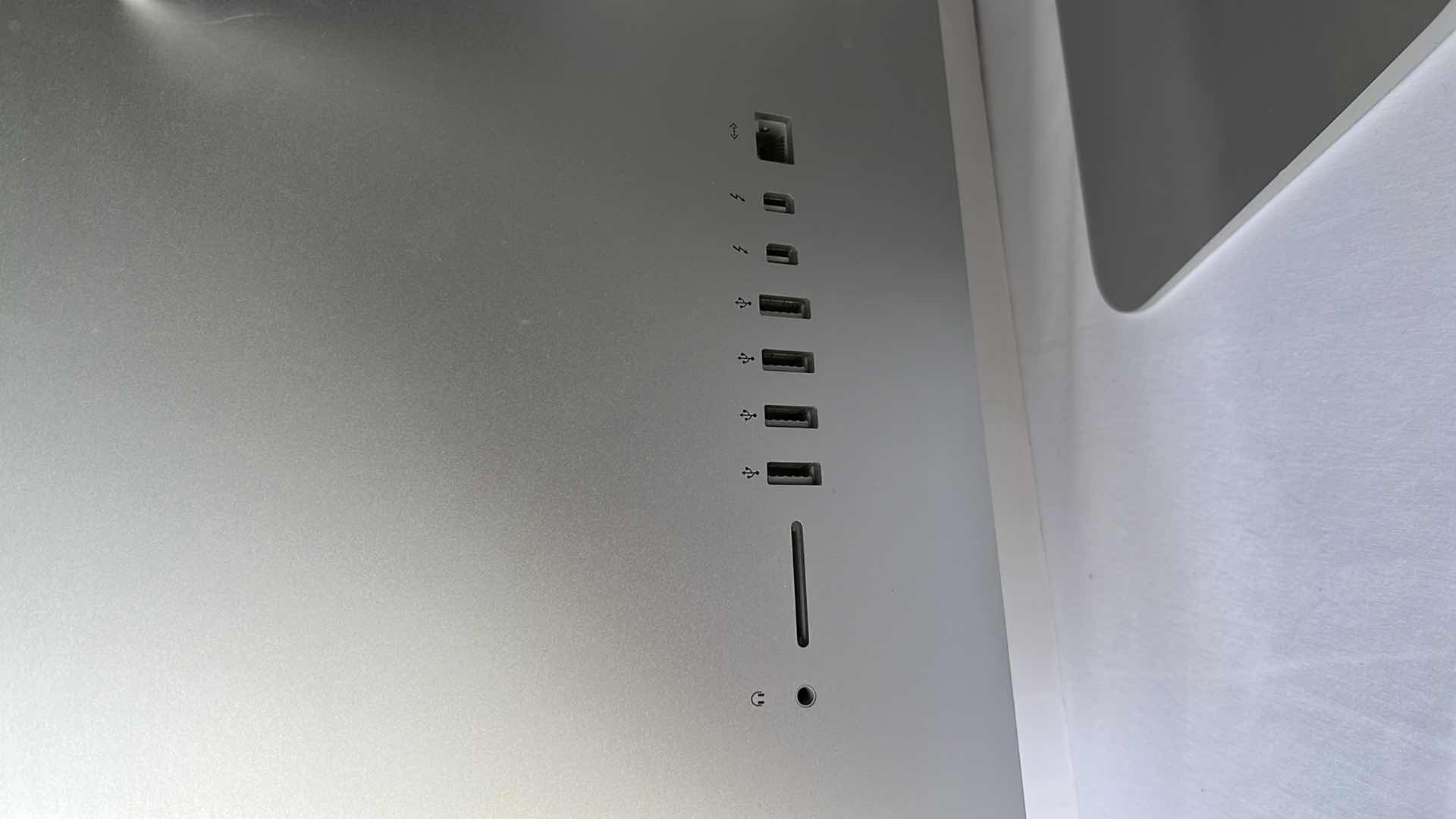 Photo 1 of APPLE iMAC 21.5” I5 2.3 M17 1TB HDD (MODEL A1418)