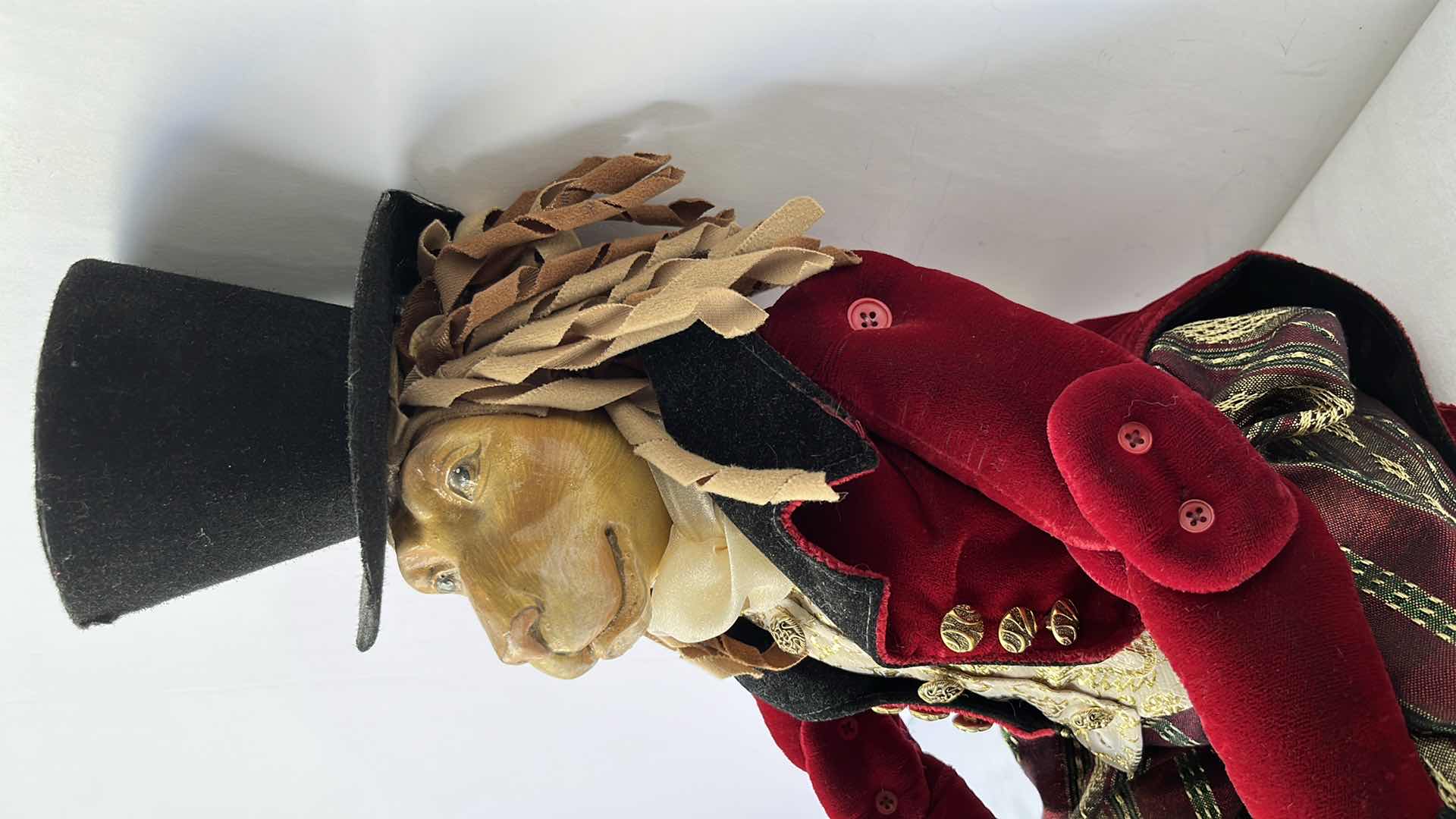 Photo 4 of KATHERINE’S COLLECTION RENAISSANCE CIRCUS RINGMASTER LION BY WAYNE KLESKI, 30”H