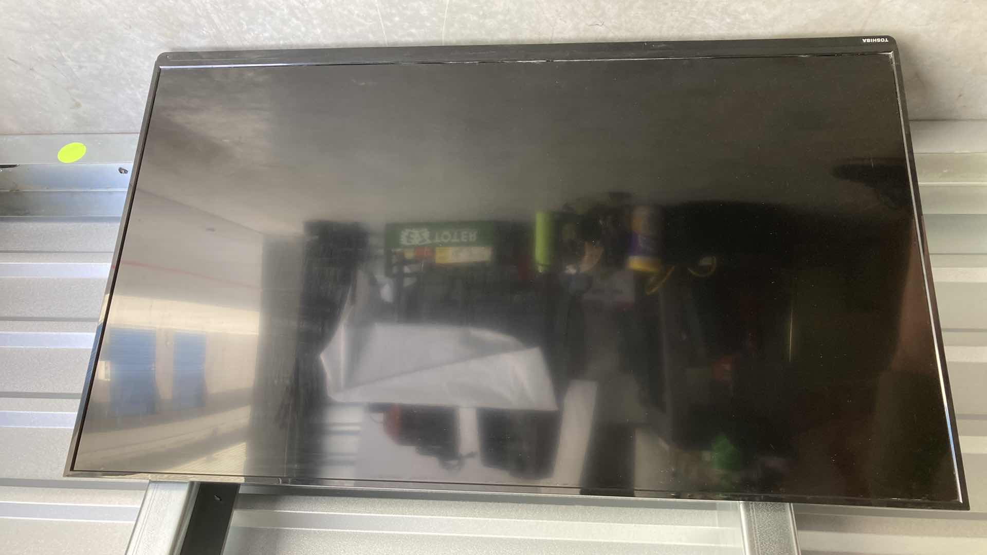 Photo 1 of TOSHIBA 50” HD TV MODEL 50L1450U W REMOTE