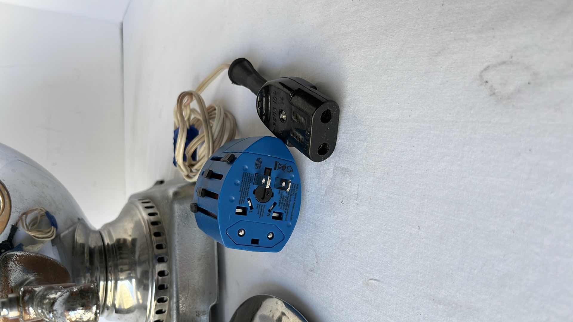 Photo 1 of VINTAGE LARGE SOVIET ELECTRIC SAMOVARW WORLD TRAVEL ADAPTER, 220v  1000w  14”H