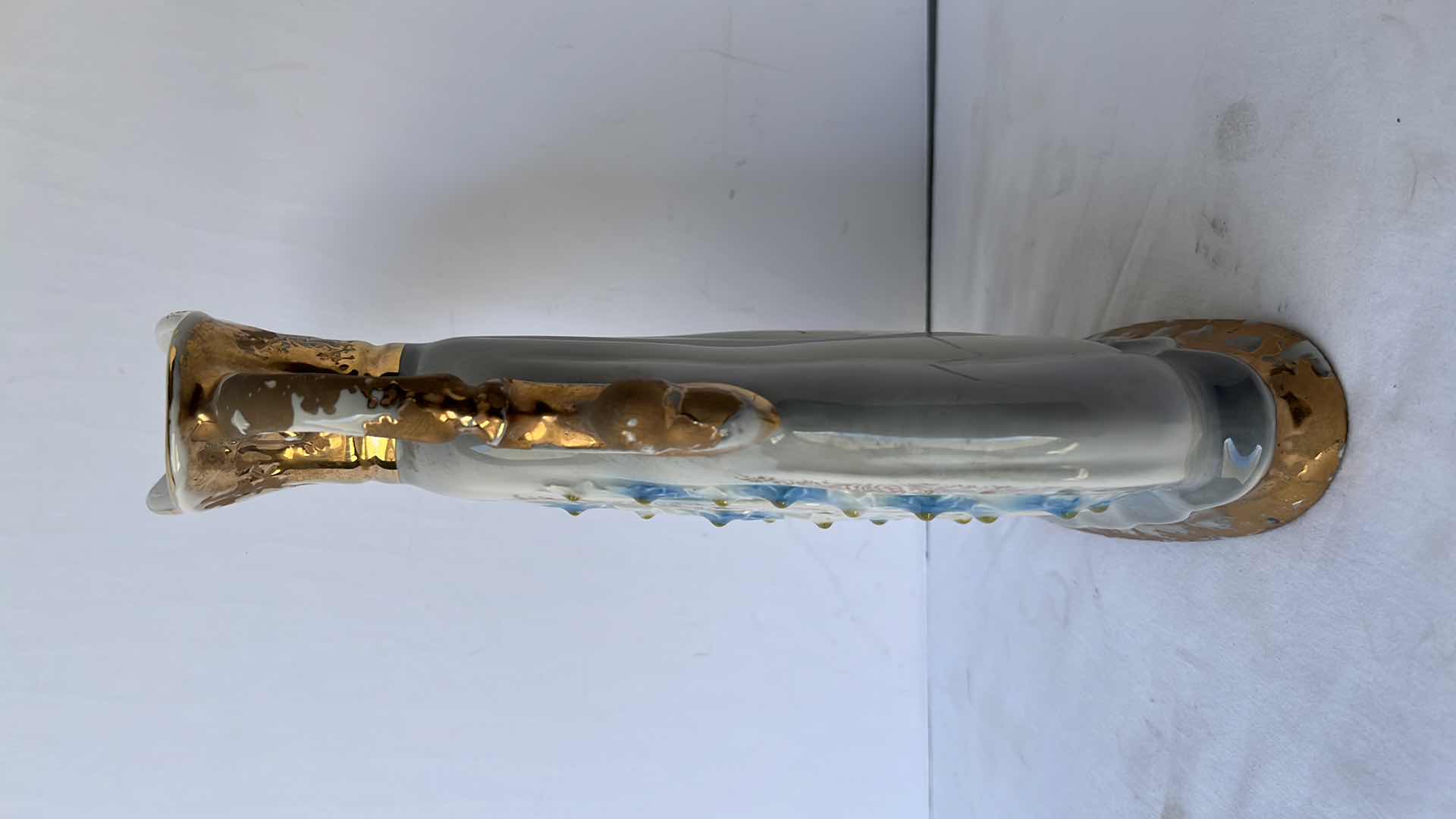 Photo 1 of VINTAGE 1970 JIM BEAM REGAL CHINA DECANTER/VASE 9” X 11.25”H