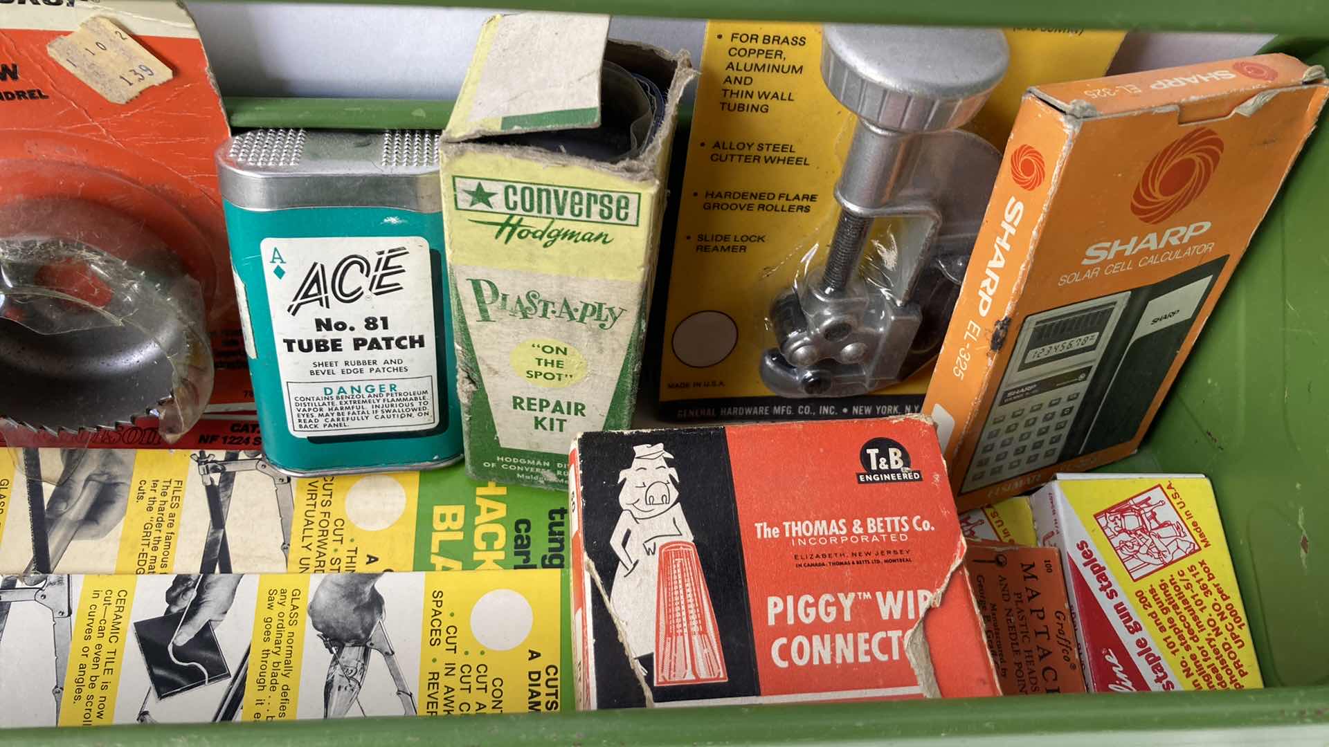 Photo 1 of VINTAGE EZ TOTER TOOL BOX W CONTENTS INCLUDED