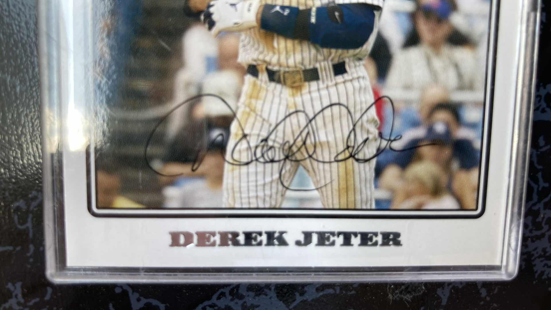 Photo 1 of TOPPS DEREK JETER YANKEES AUTOGRAPHED BASEBALL CARD W NEW YORK YANKEES MARBLE FINISH PLAQUE 5” X 7”