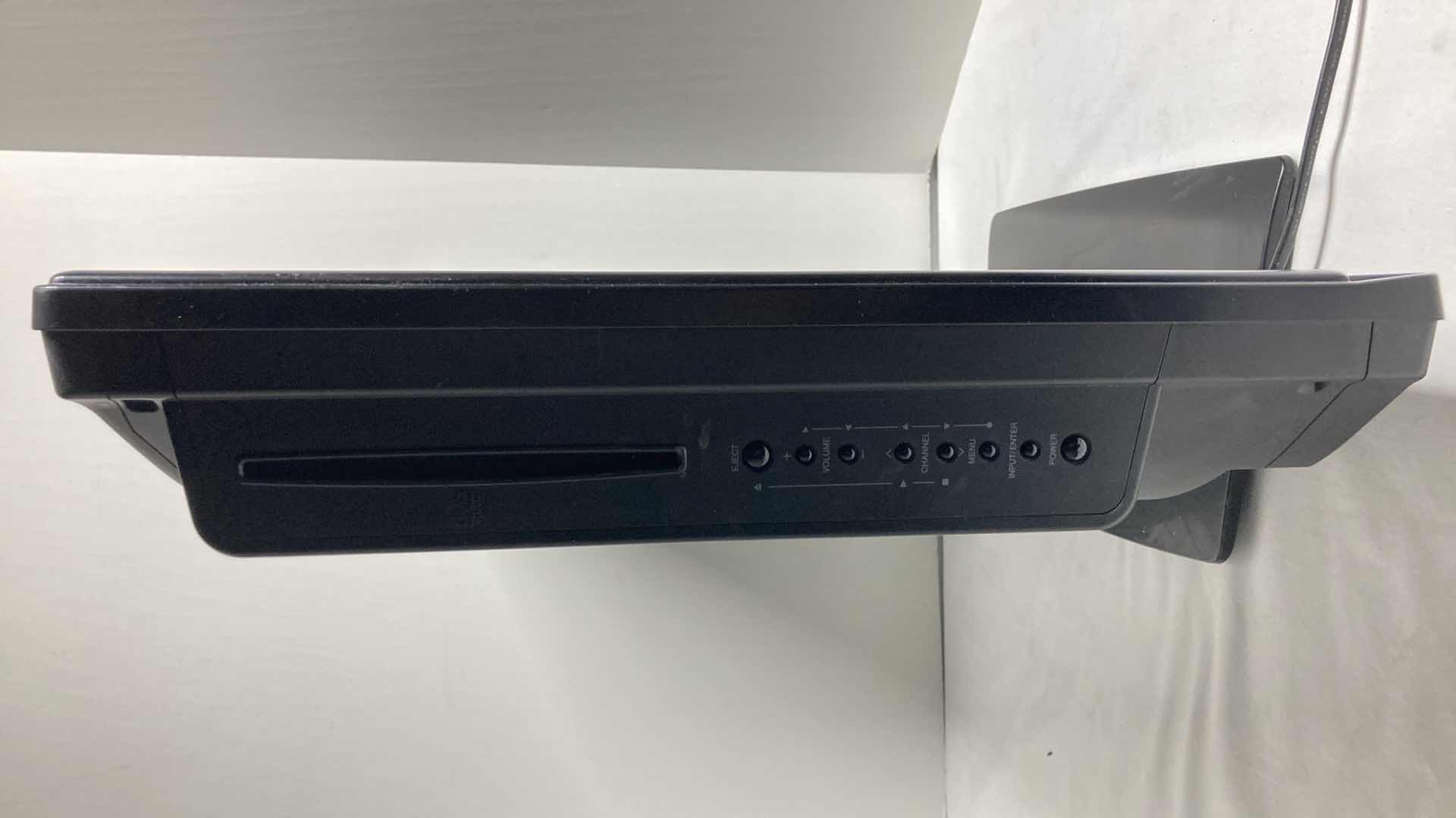 Photo 1 of RCA BUILT IN DVD PLAYER 26” HDTV MODEL L26HD32D