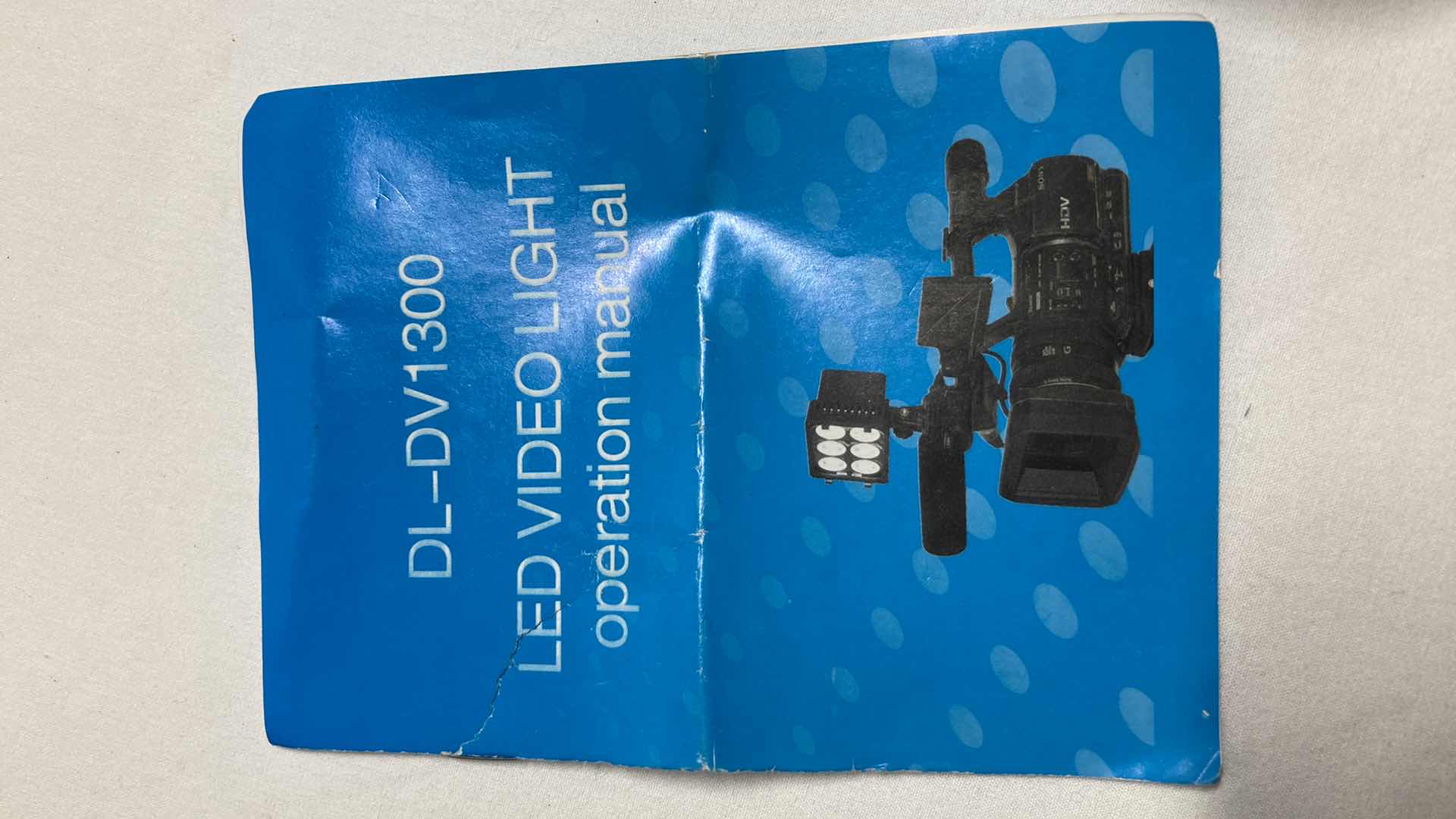 Photo 1 of LED HIGH POWER VIDEO LIGHT KIT MODEL DV-DV1300