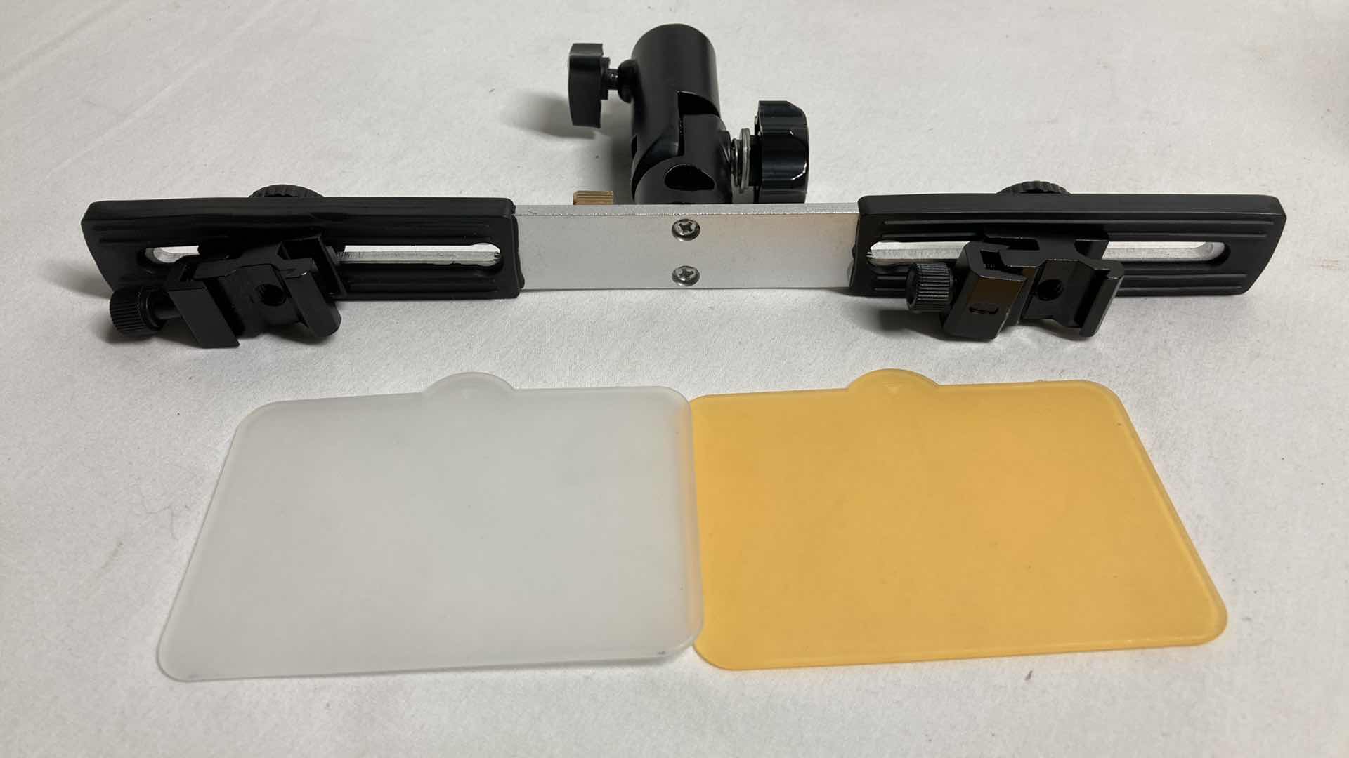 Photo 1 of LED HIGH POWER VIDEO LIGHT KIT MODEL DV-DV1300